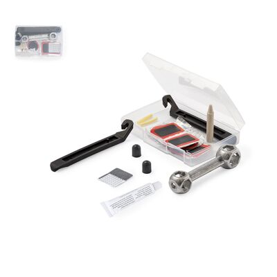 KIT DE RÉPARATION DE VÉLO AVEC 15 ACCESSOIRES.2 démonte-pneus, une clé, un tube de colle, de la cire de marquage, deux tubes en caoutchouc, du papier de verre métallique, deux bouchons, 5 rustines