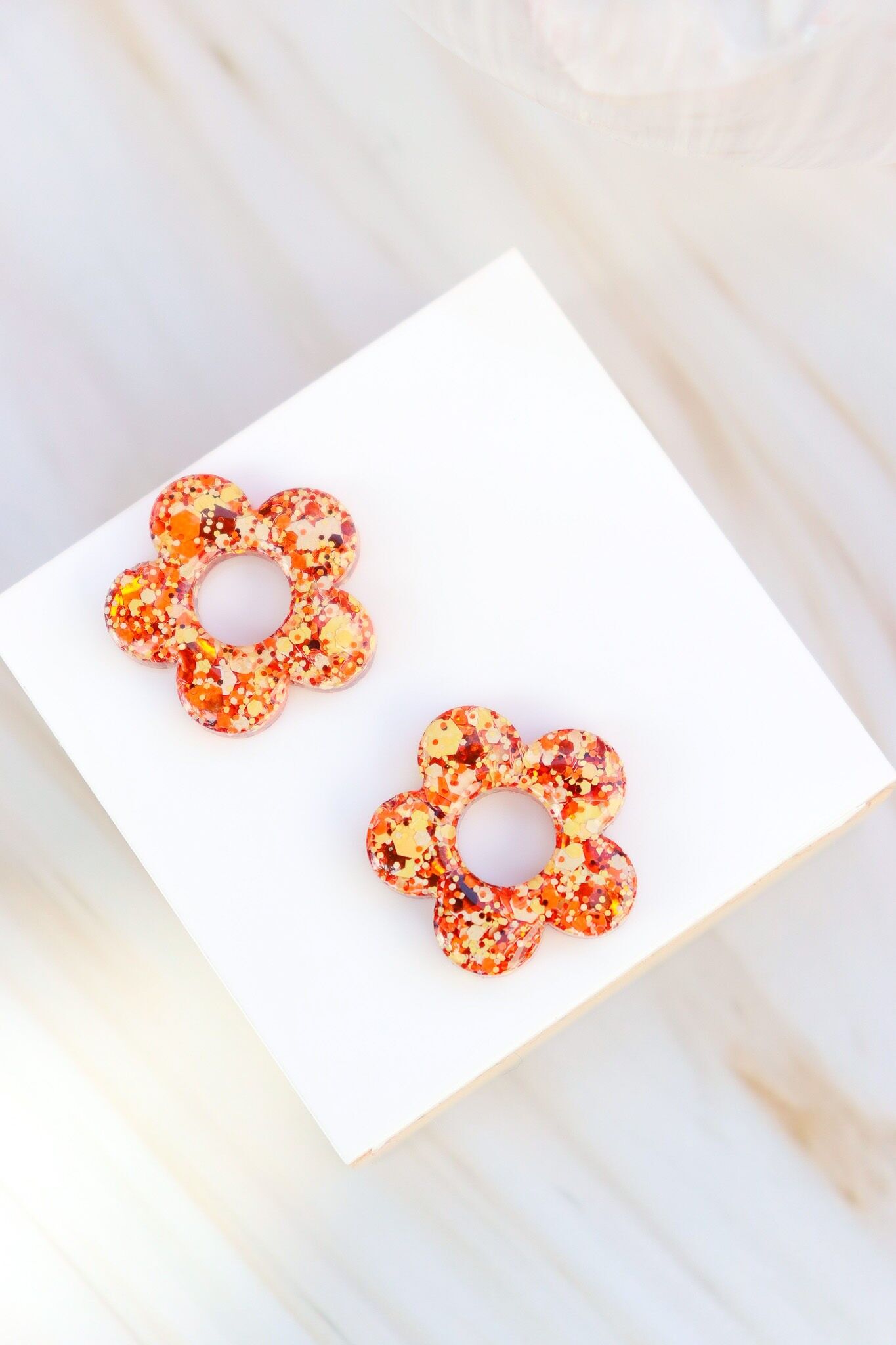 Isabelle Mix Kürbis-Pailletten-Creolen