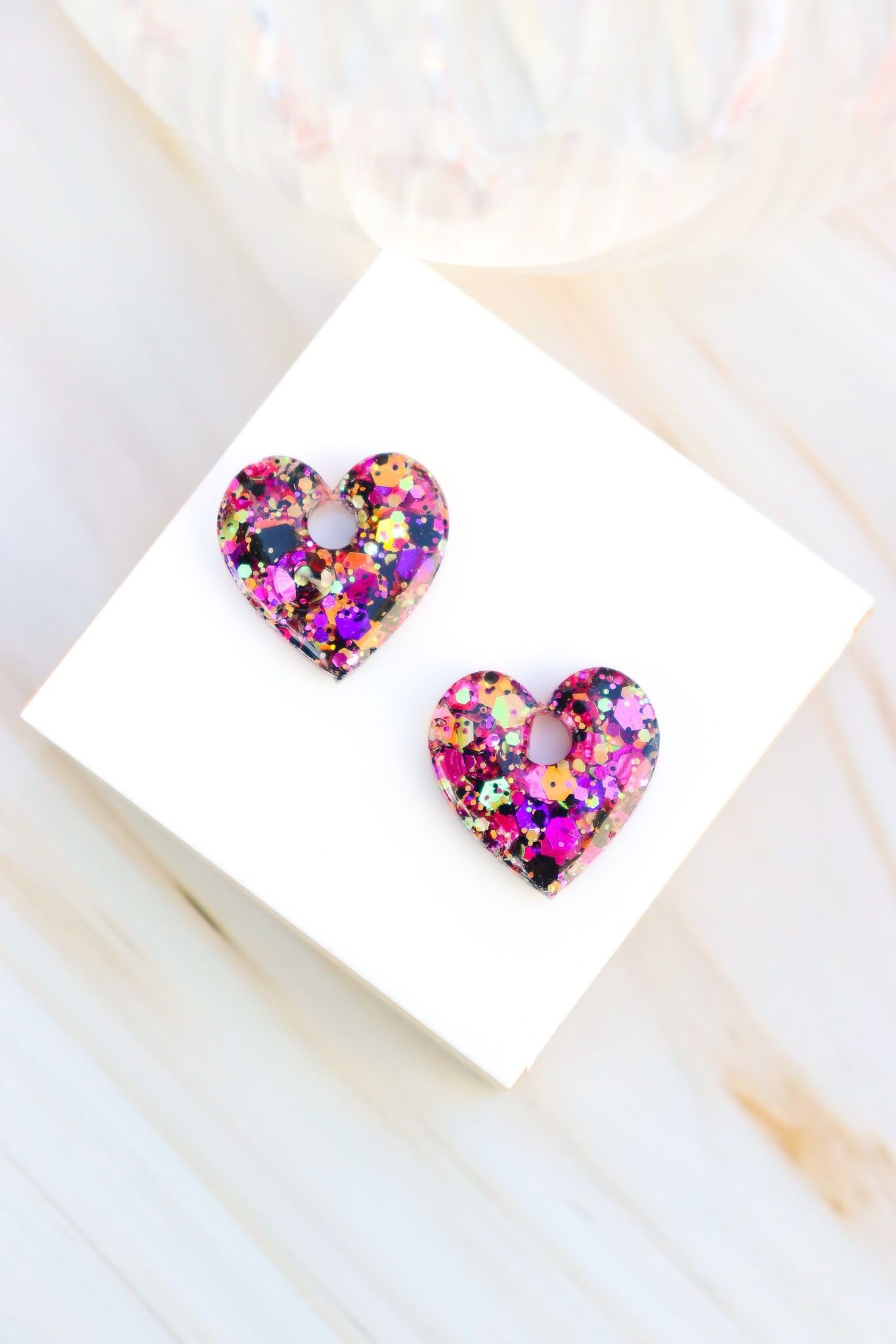 Victoire Halloween-Creolen mit rosa Pailletten