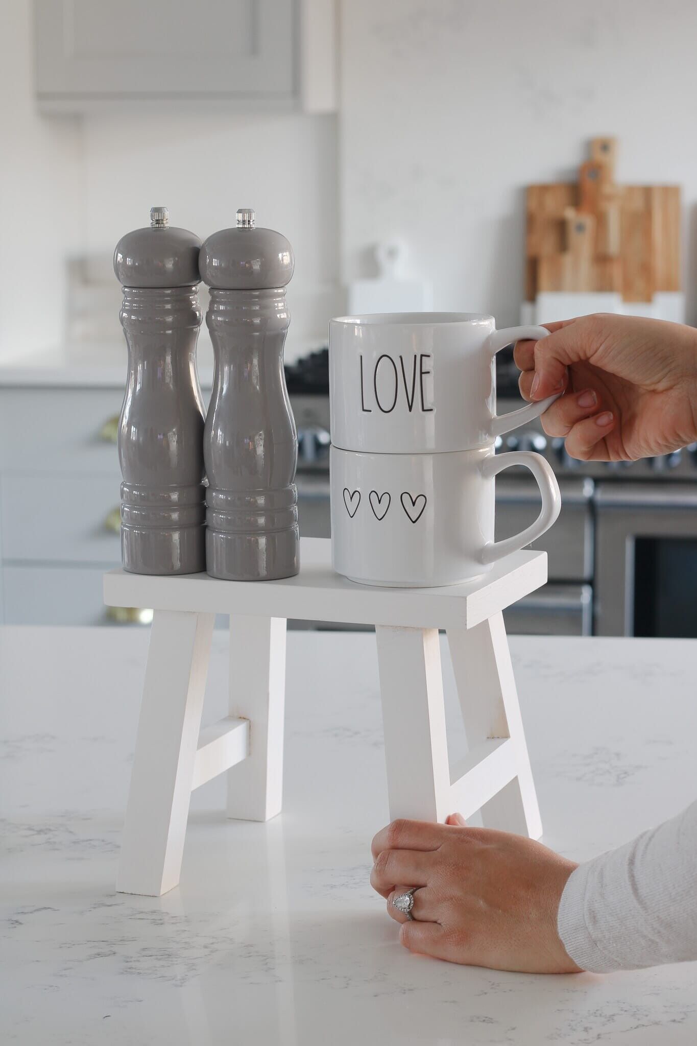 Taburete de madera maciza de pino - Blanco