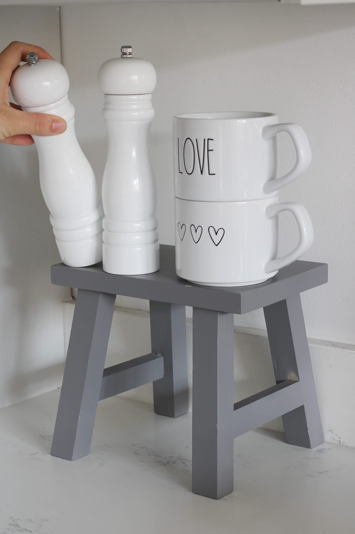 Taburete de madera maciza de pino - Gris