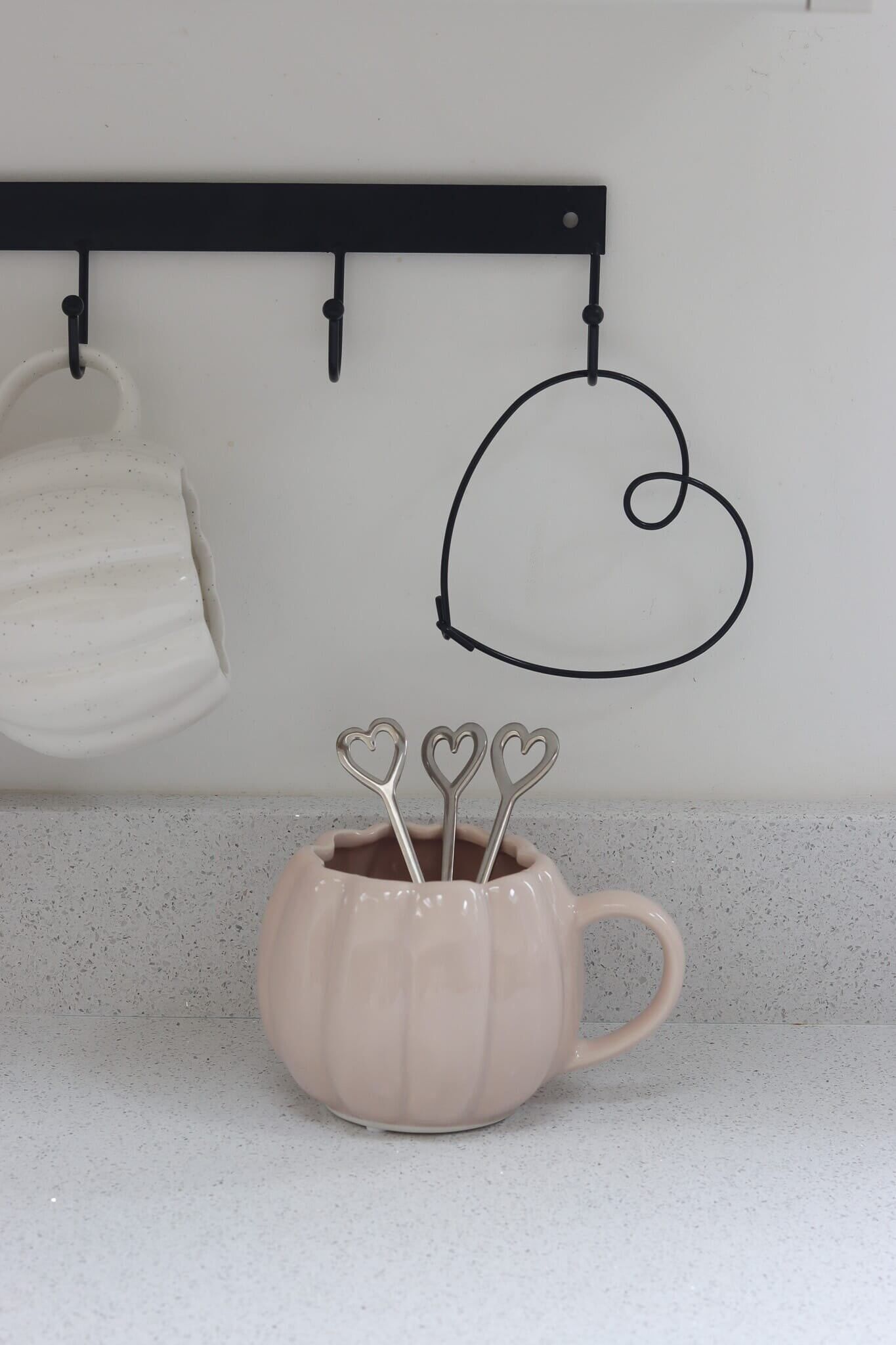 Cuore di filo metallico