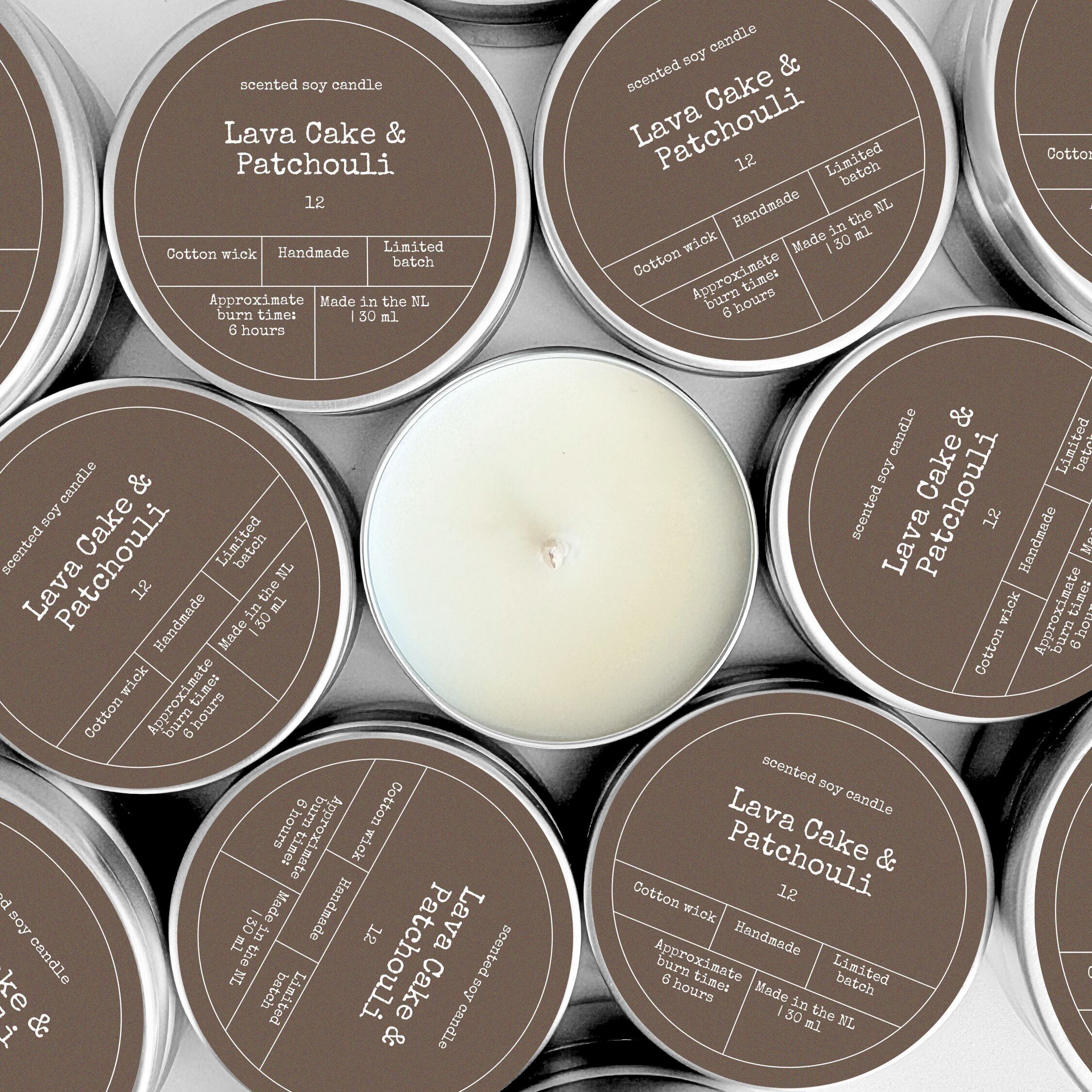 VELA AROMÁTICA DE CERA DE SOJA | Pastel de Lava y Pachulí