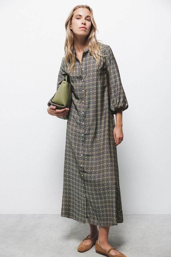 Robe à motifs géométriques