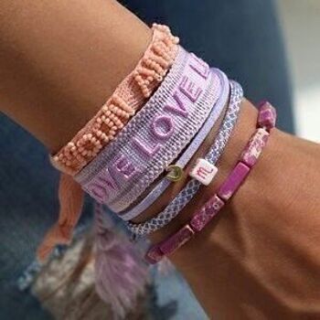 Bracelet tissé lilas LOVE 7
