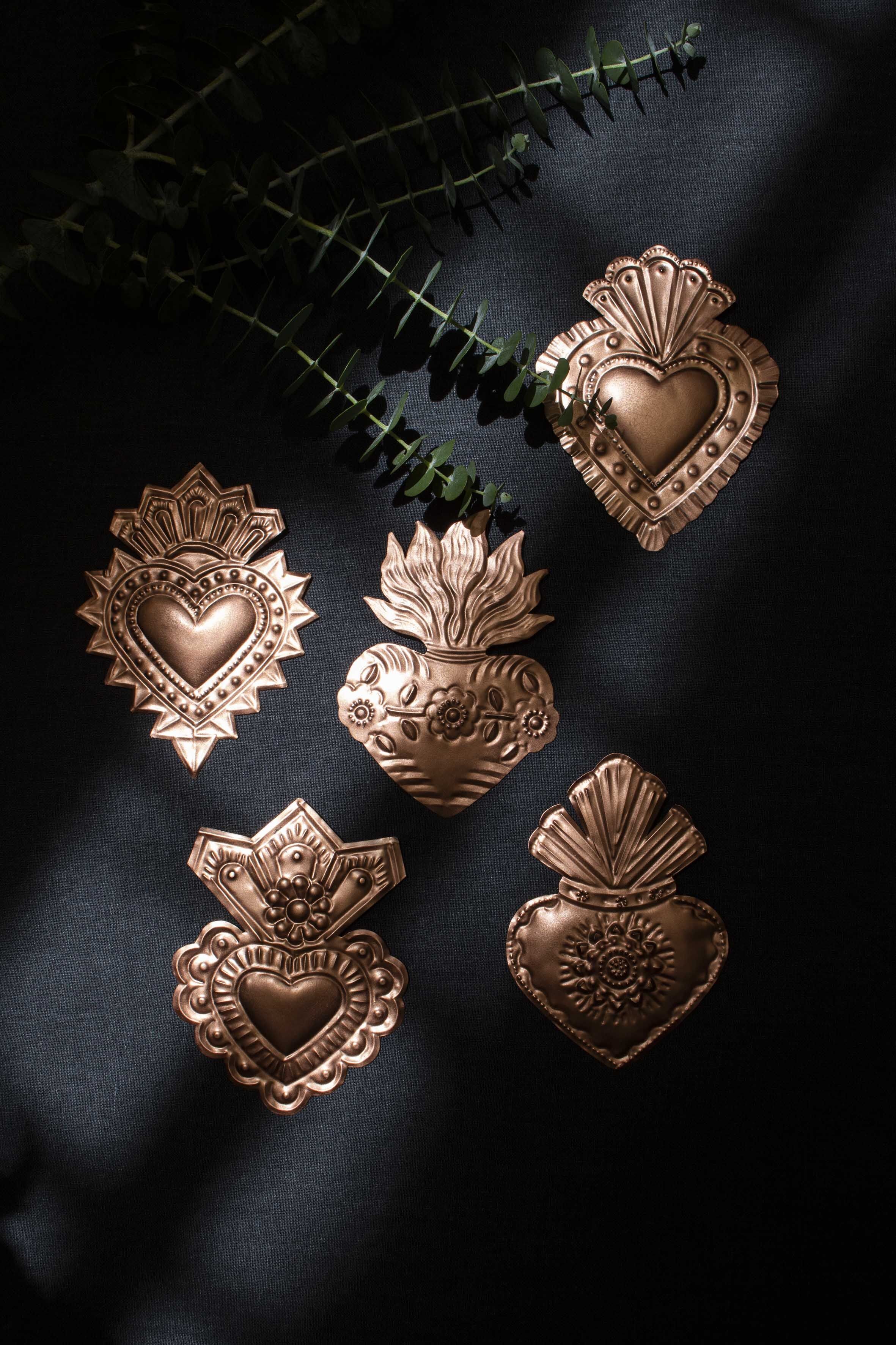 Cuori sacri messicani - colore bronzo - ex voto milagros