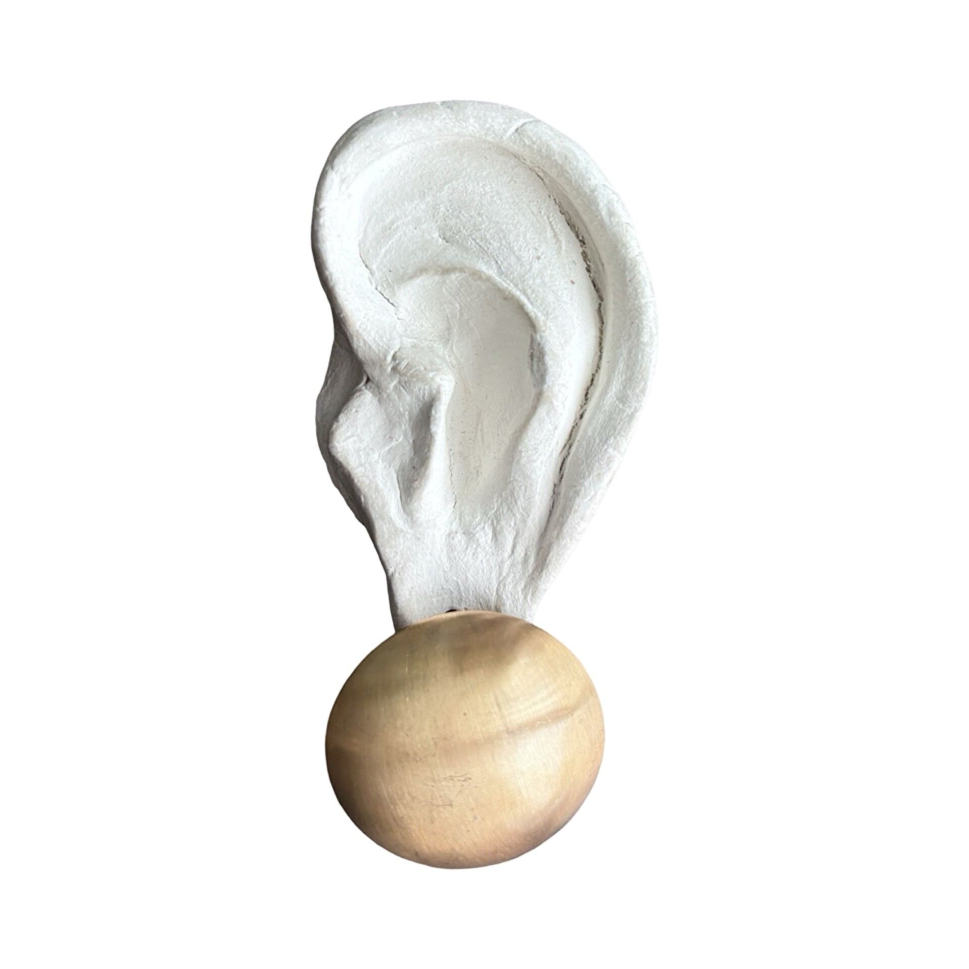 Große Ohrstecker aus gebürstetem Gold