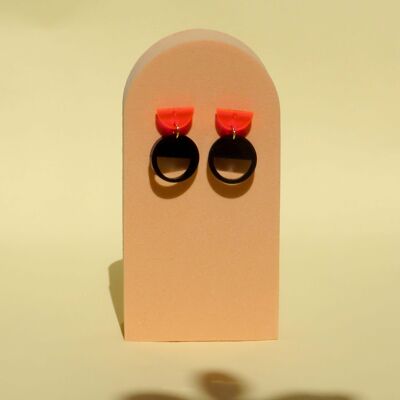 Semicircle combo earrings – neon pink acrylic with black pendant