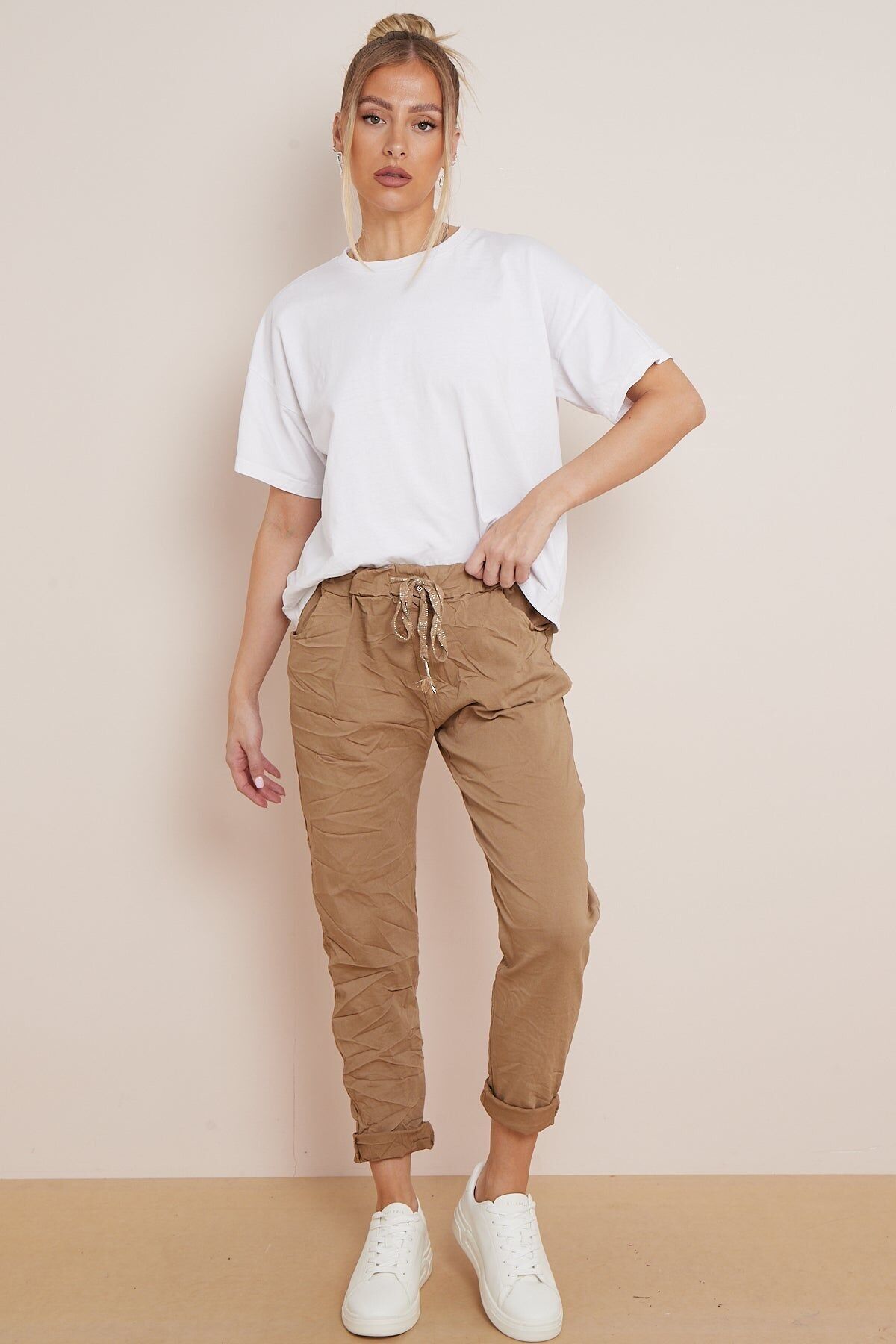 Pantaloni con coulisse Camel Magic