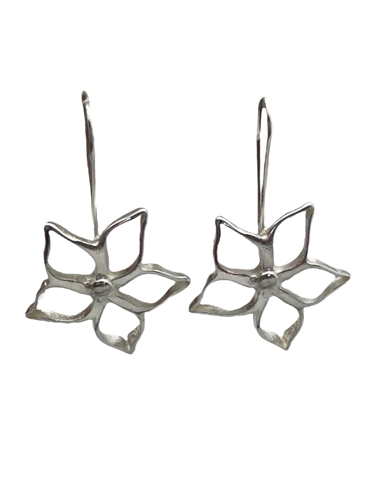 Orecchino a gancio irregolare Blom G in argento placcato 10µ