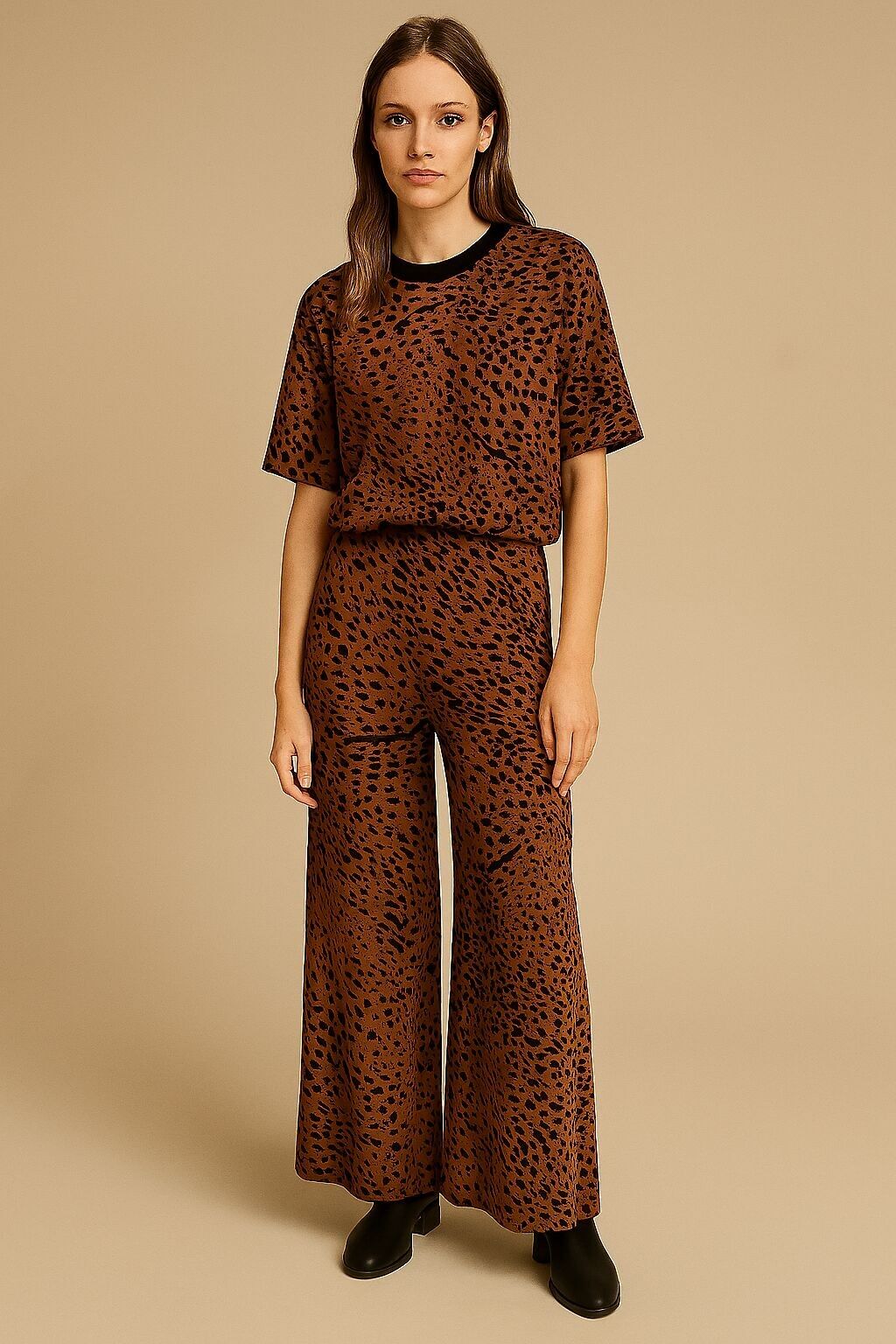 Pantaloni con stampa animalier