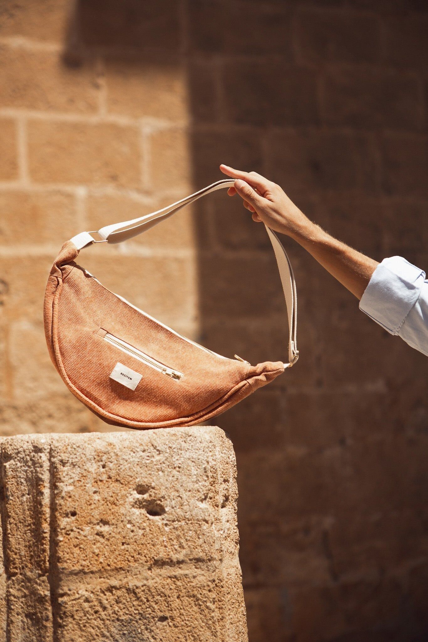 Borsa mezzaluna Rafael