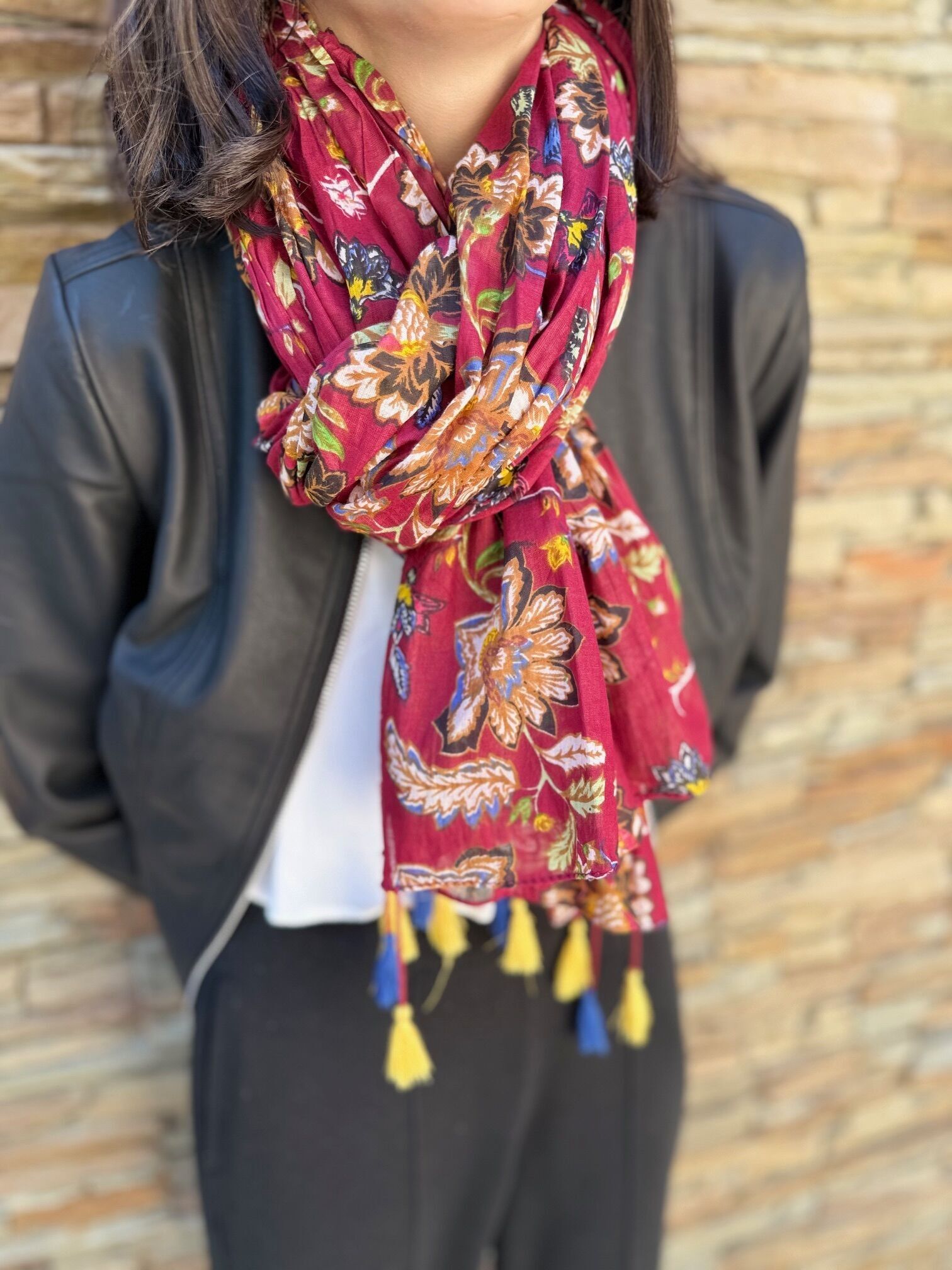 Tendencias de bufandas de mujer otoño 2025