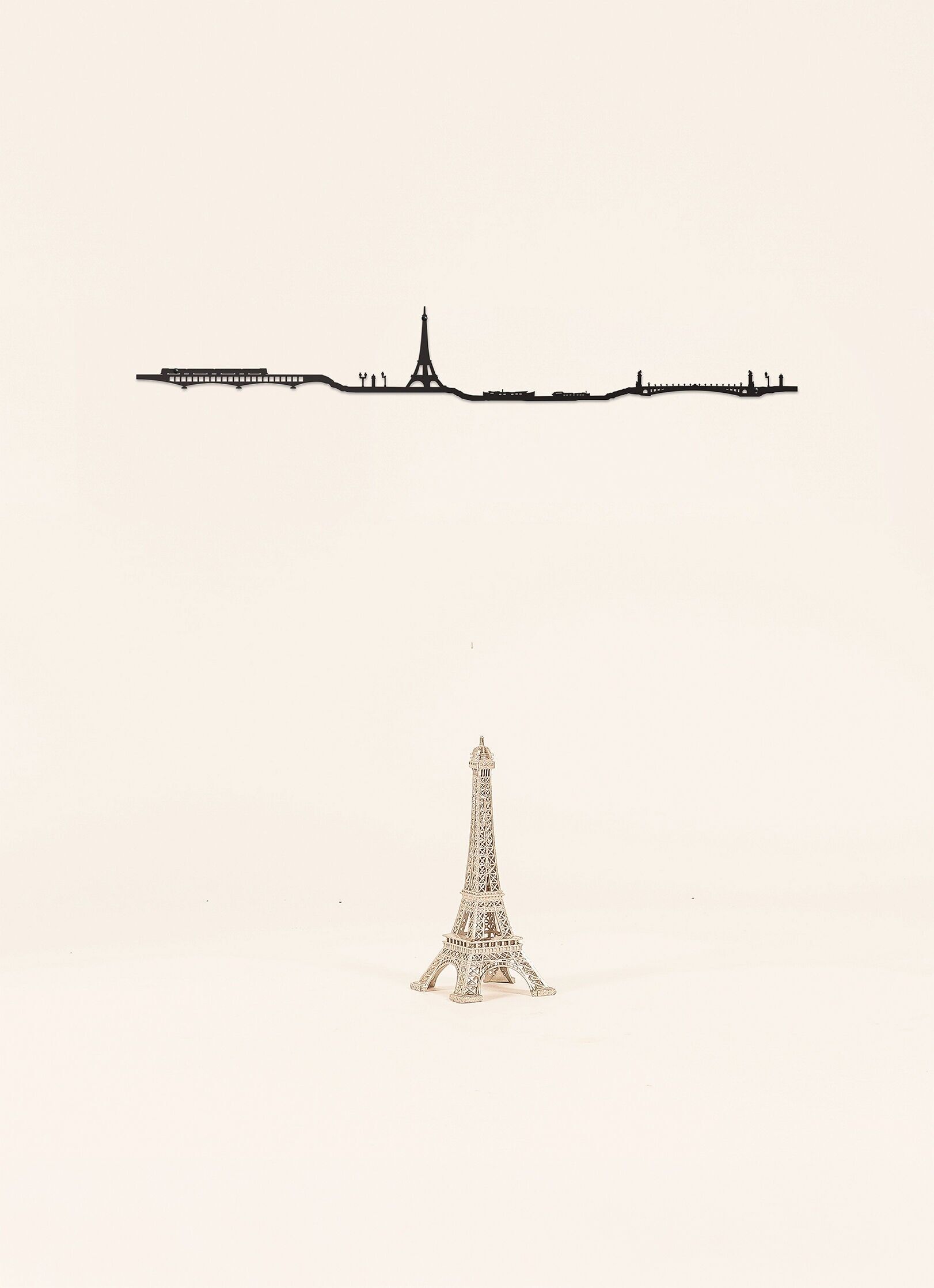 The Line x Torre Eiffel