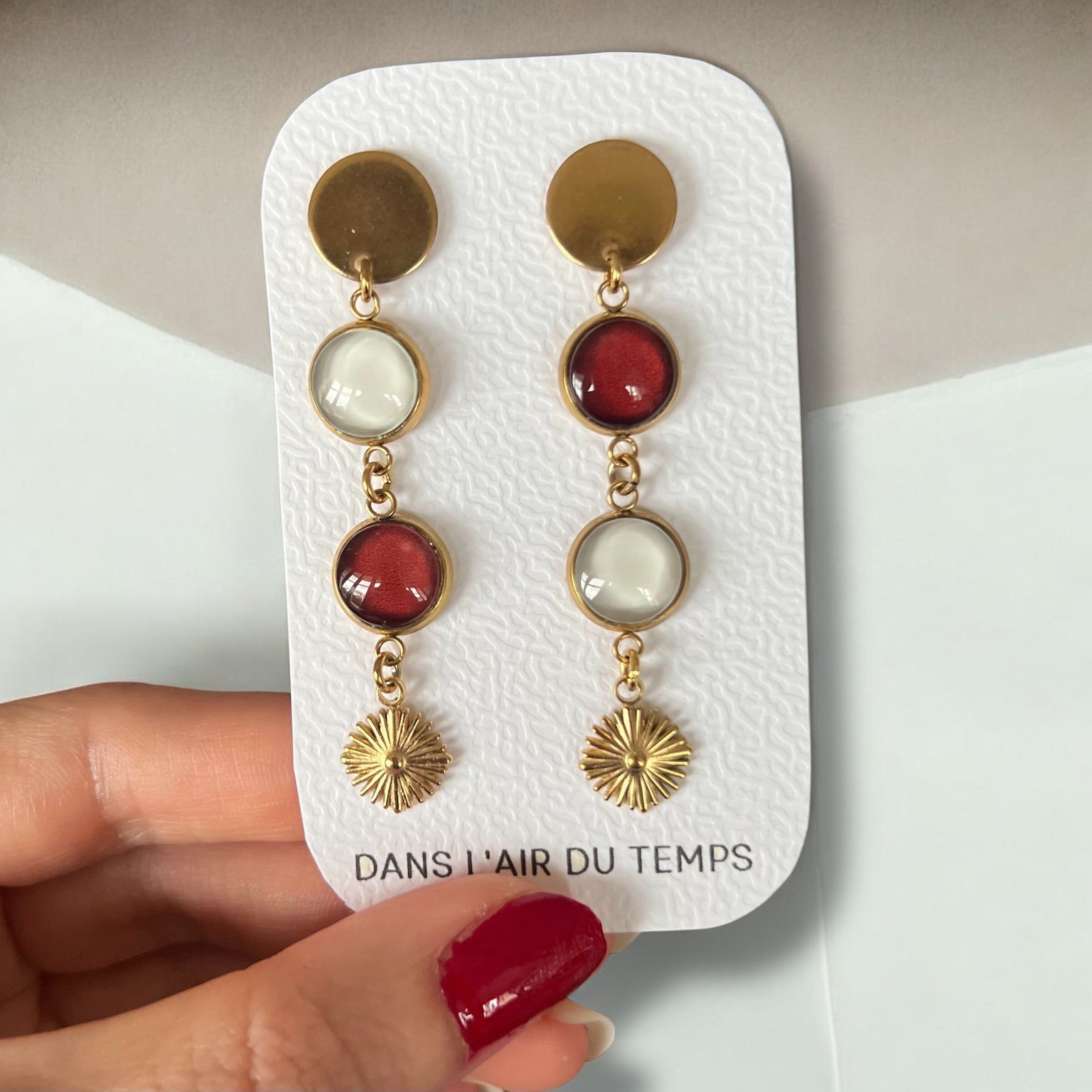 Burgundy and beige fine earrings