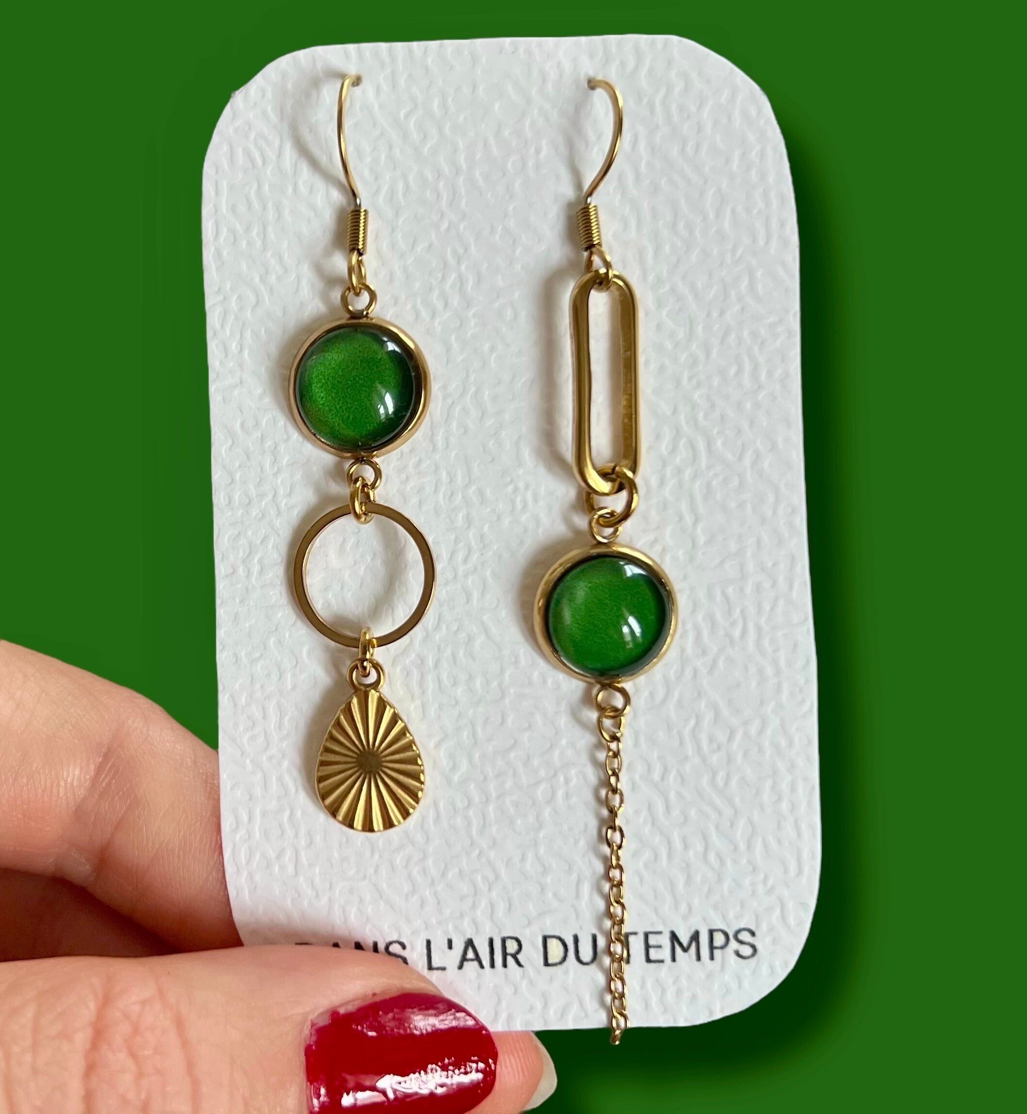 Green asymmetrical earrings
