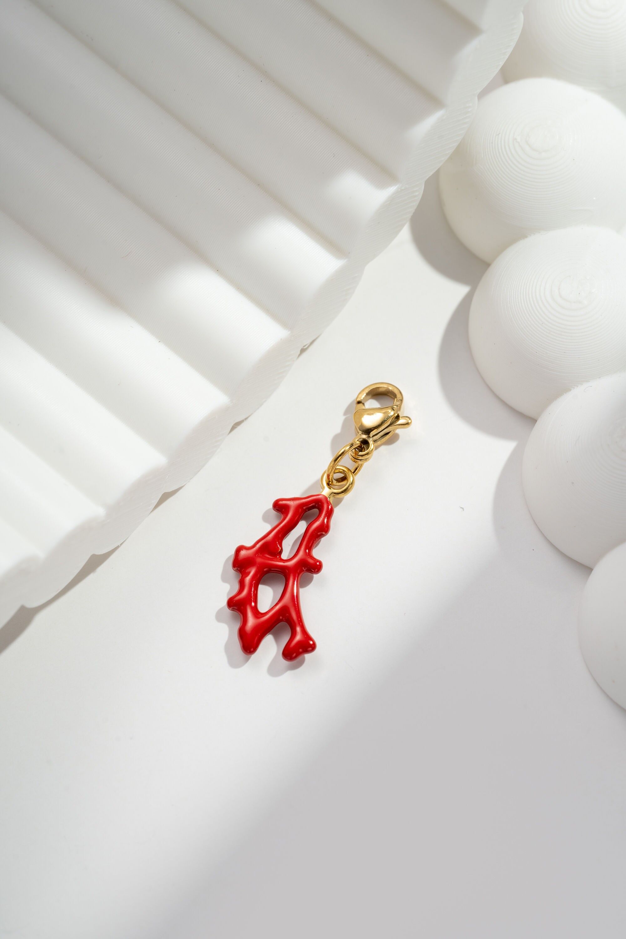 Red coral pendant in stainless steel, nautical, chic