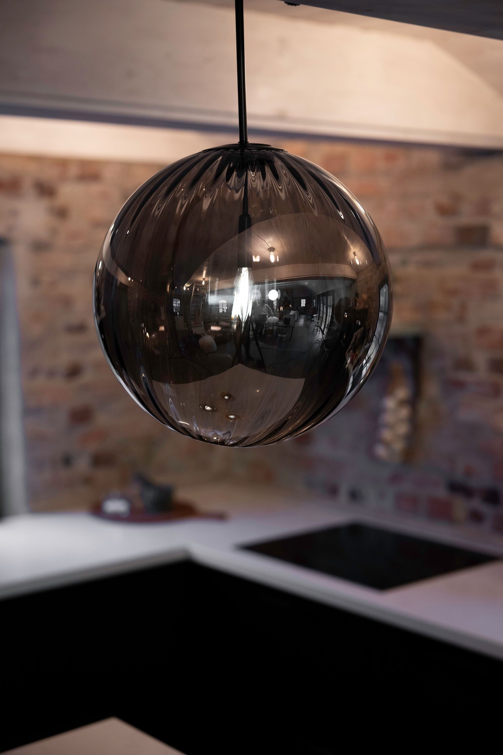 FENGARI Pendant 1L Matt Black/Smoke