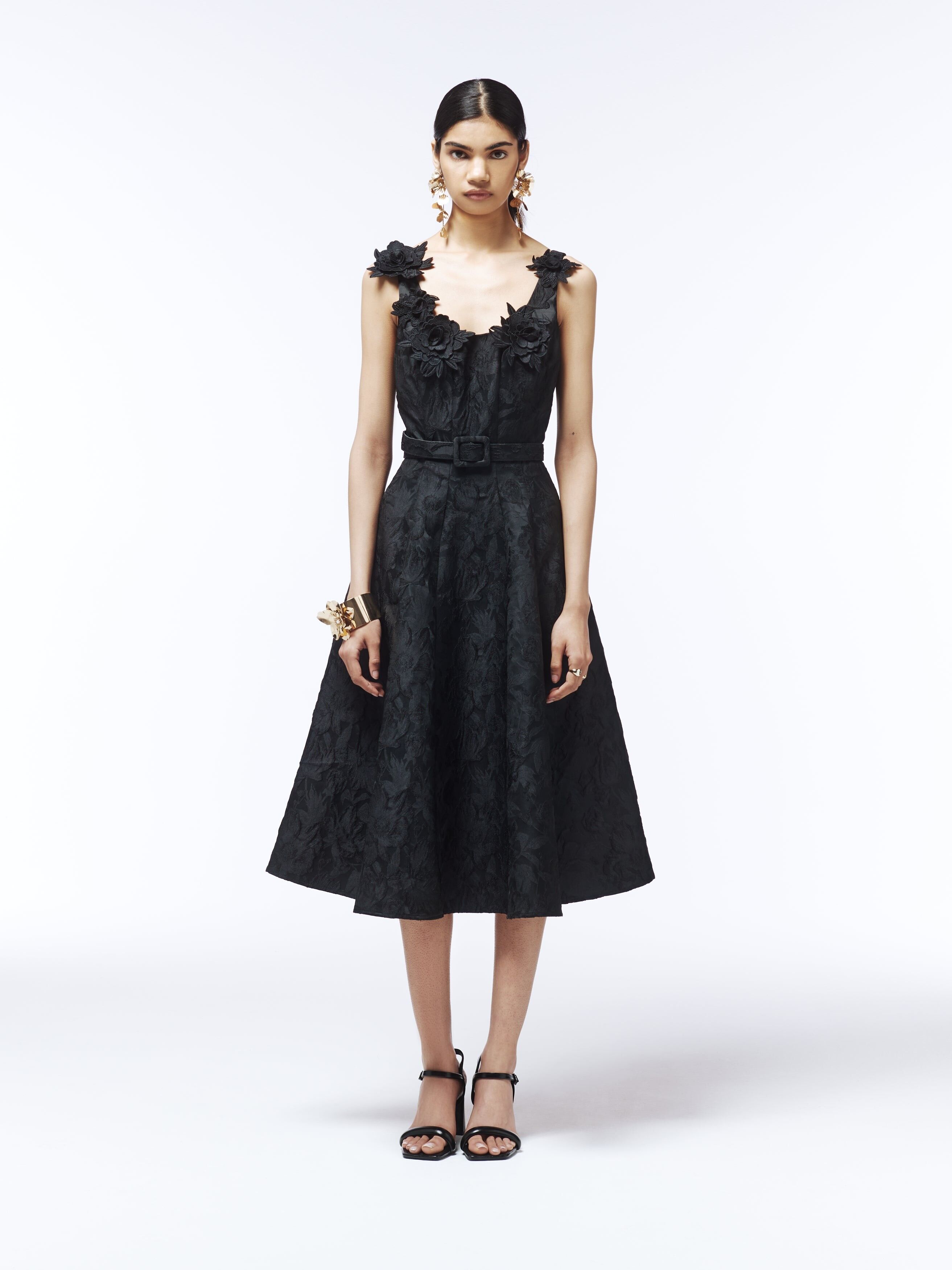 Abito midi in jacquard floreale 3D in nero sfumato