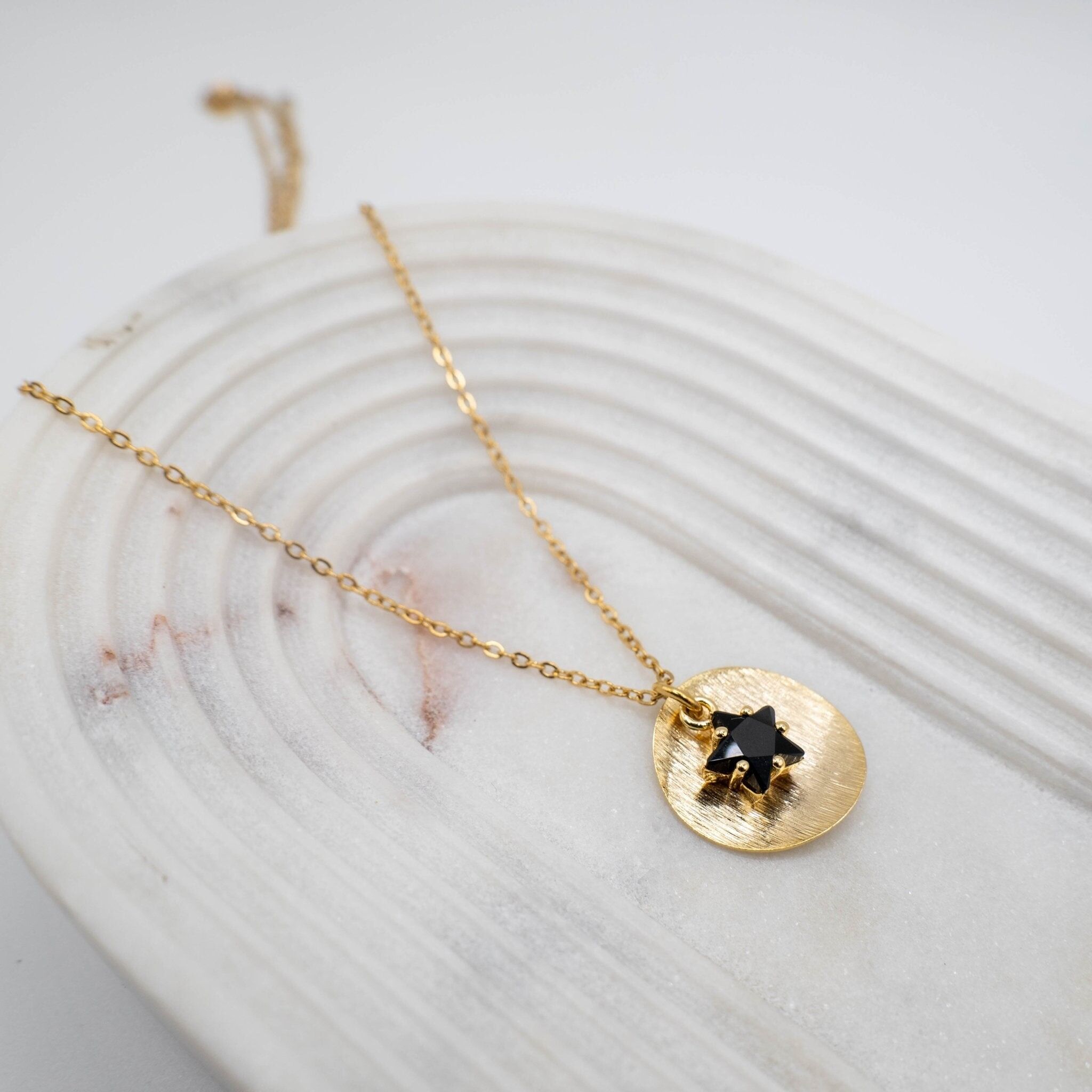 Schwarzer Stern - Collana