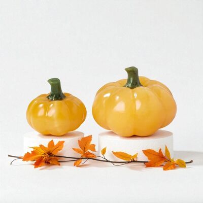 Zucca di Halloween intagliata in cristallo di calcite gialla