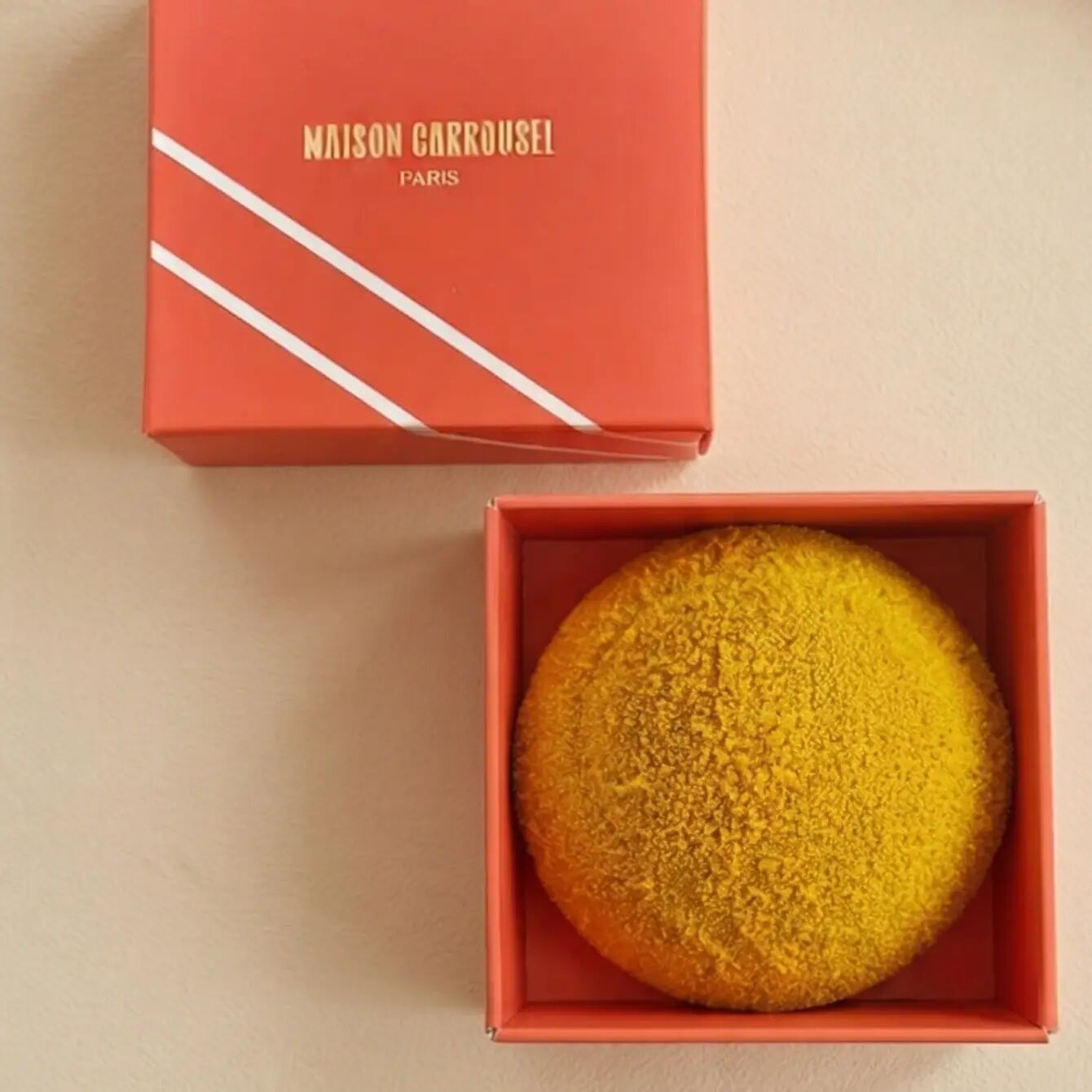 Chocolate/marshmallow/praline tennis ball