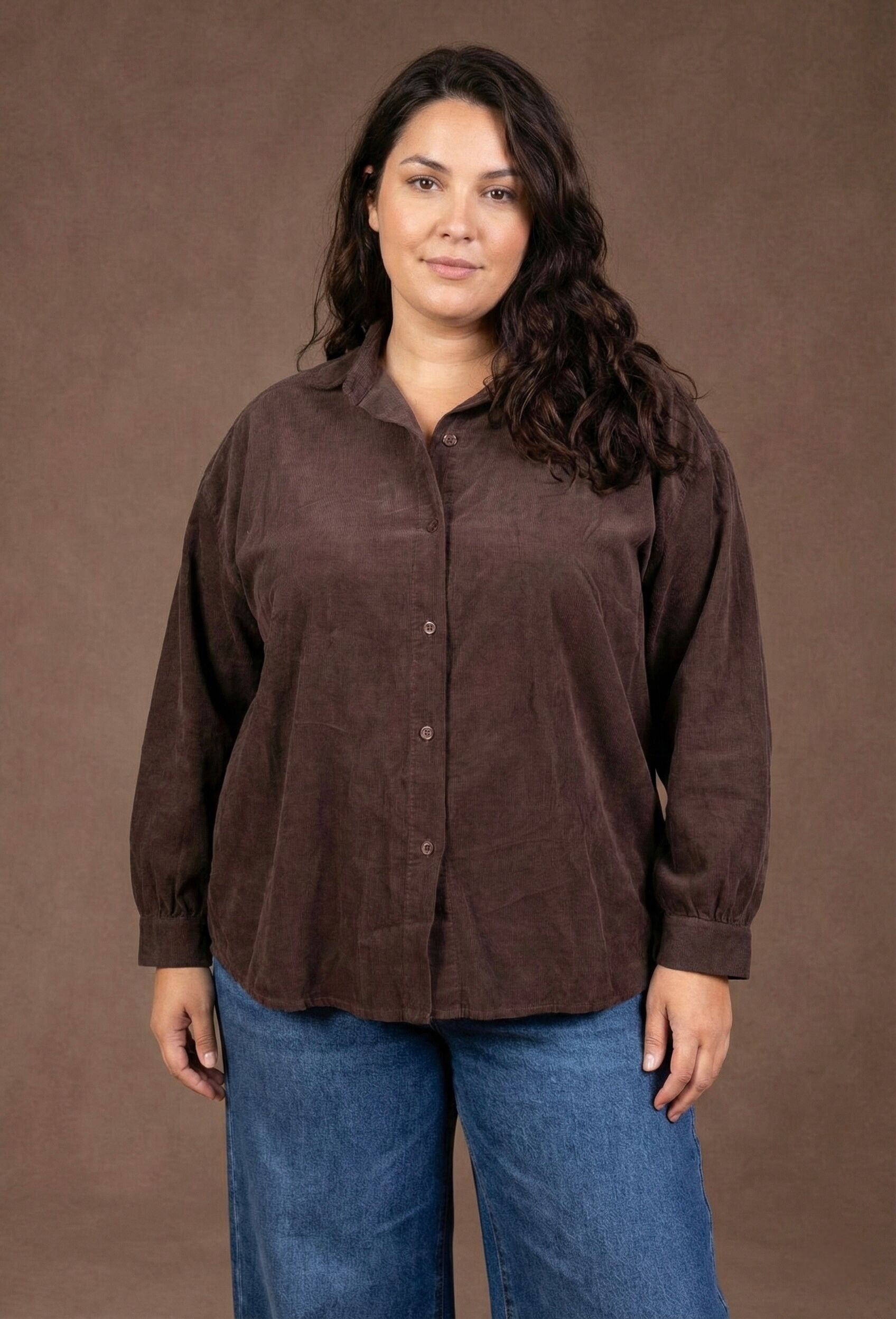 GRANDE TAILLE Chemise ample unie en velours léger PC2548GT