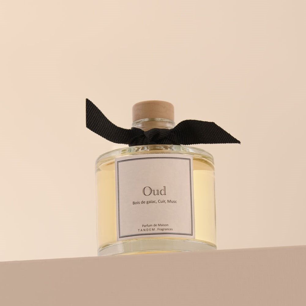 Oud Reed Diffuser - Made in France - 100ml - Comes with 5 black synthetic reeds