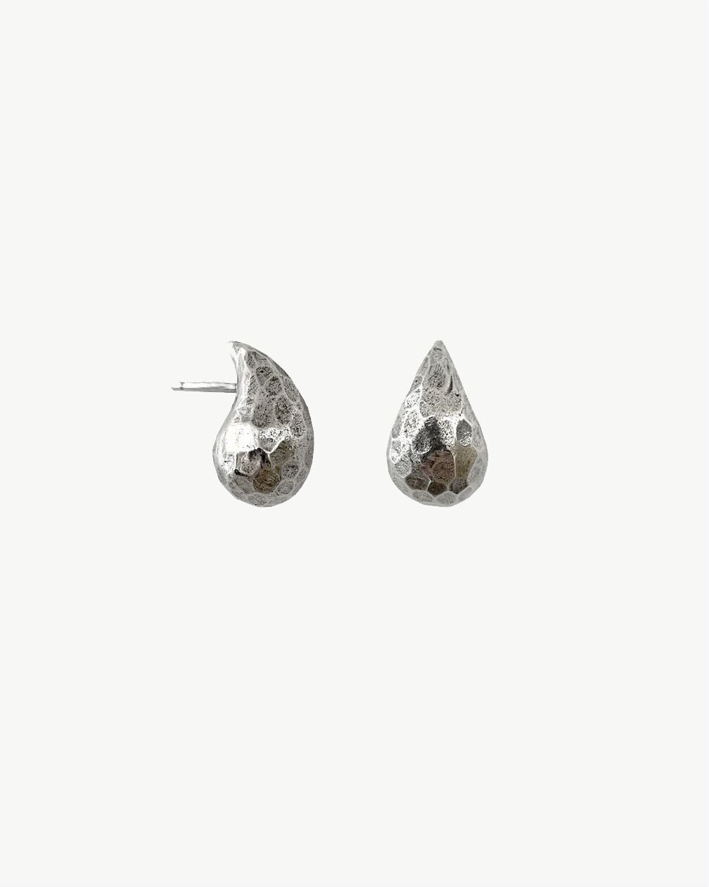 SILVER HAMMERED MINI DROP EARRINGS