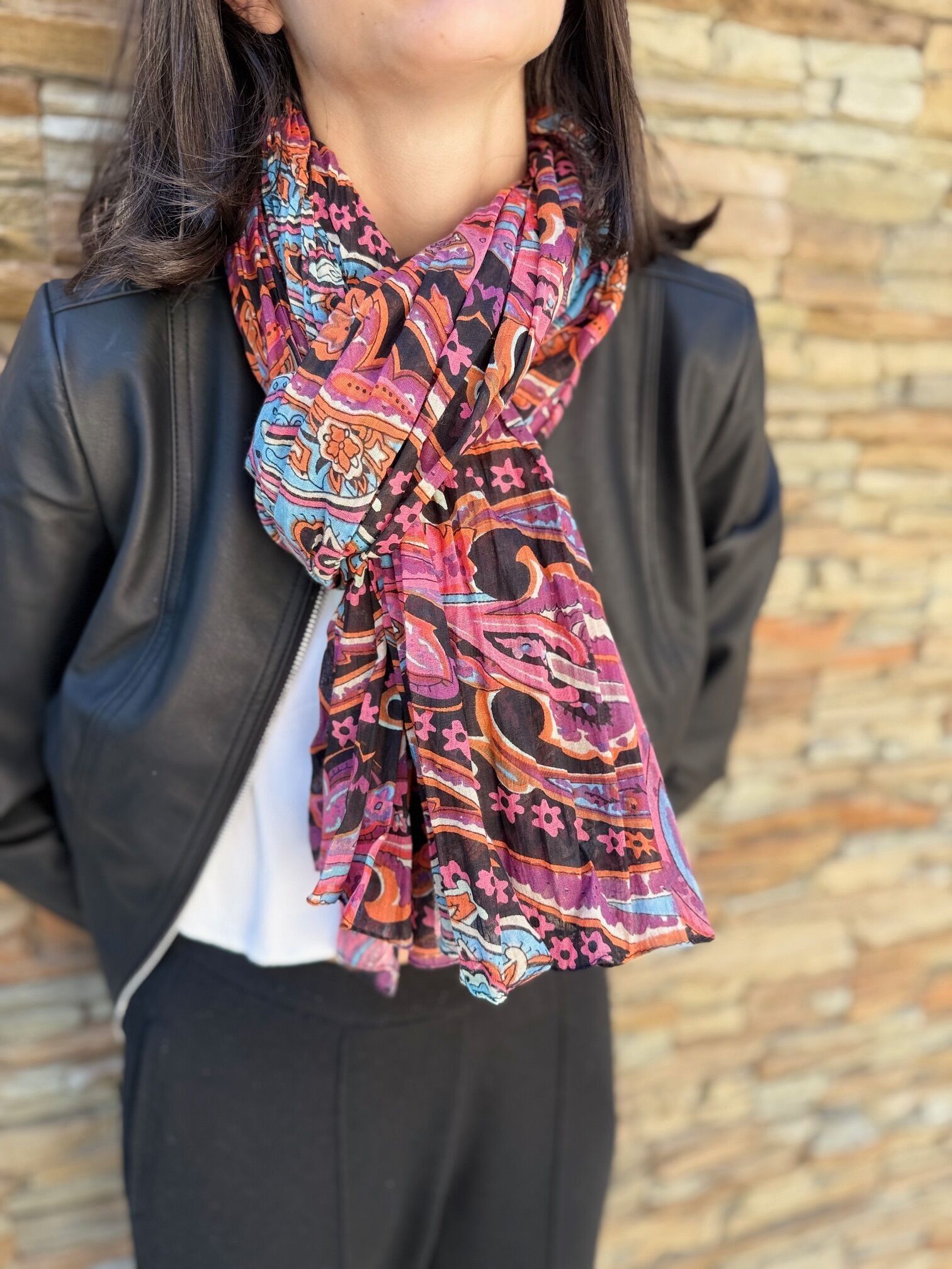 Colores de bufandas de mujer otoño 2025