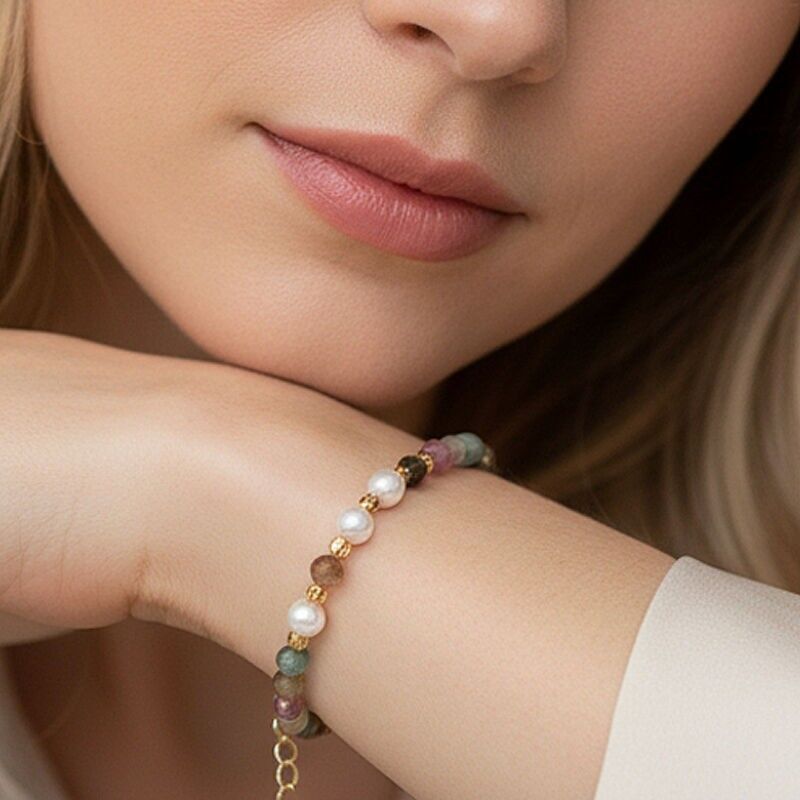 Bracciale in tormalina multicolore con perle sfaccettate da 3 e 4 mm e rame placcato oro