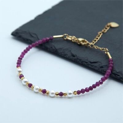 Pulsera de Rubí con Cuentas Facetadas de 3 y 4 mm y Cobre Bañado en Oro