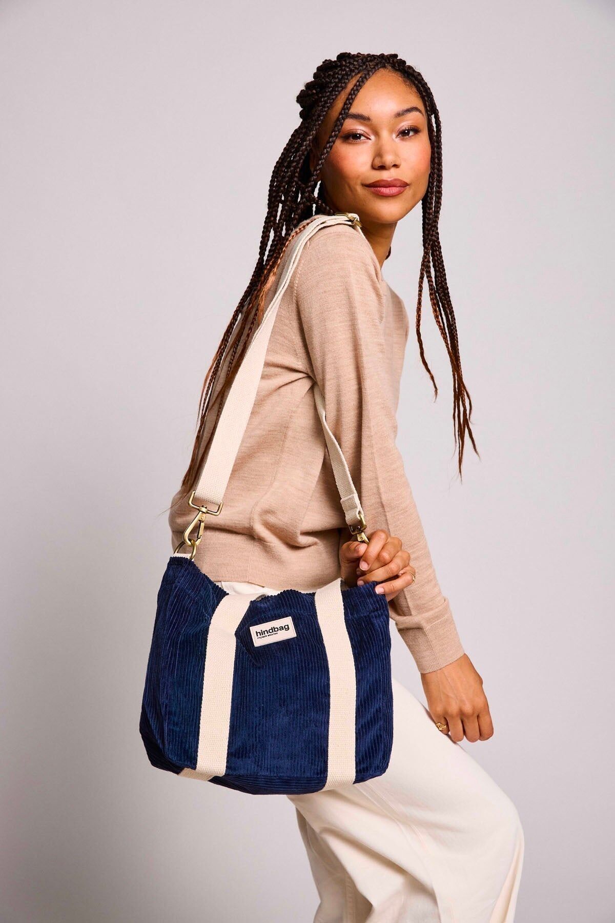 Mini-Tragetasche „Louise“ aus marineblauem Samt