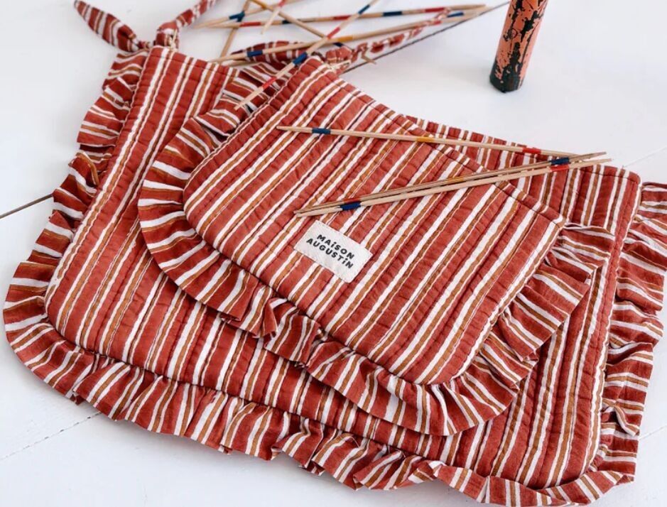 Piccola borsa marrone a righe