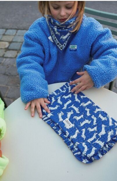 Grande marsupio blu per bassotto