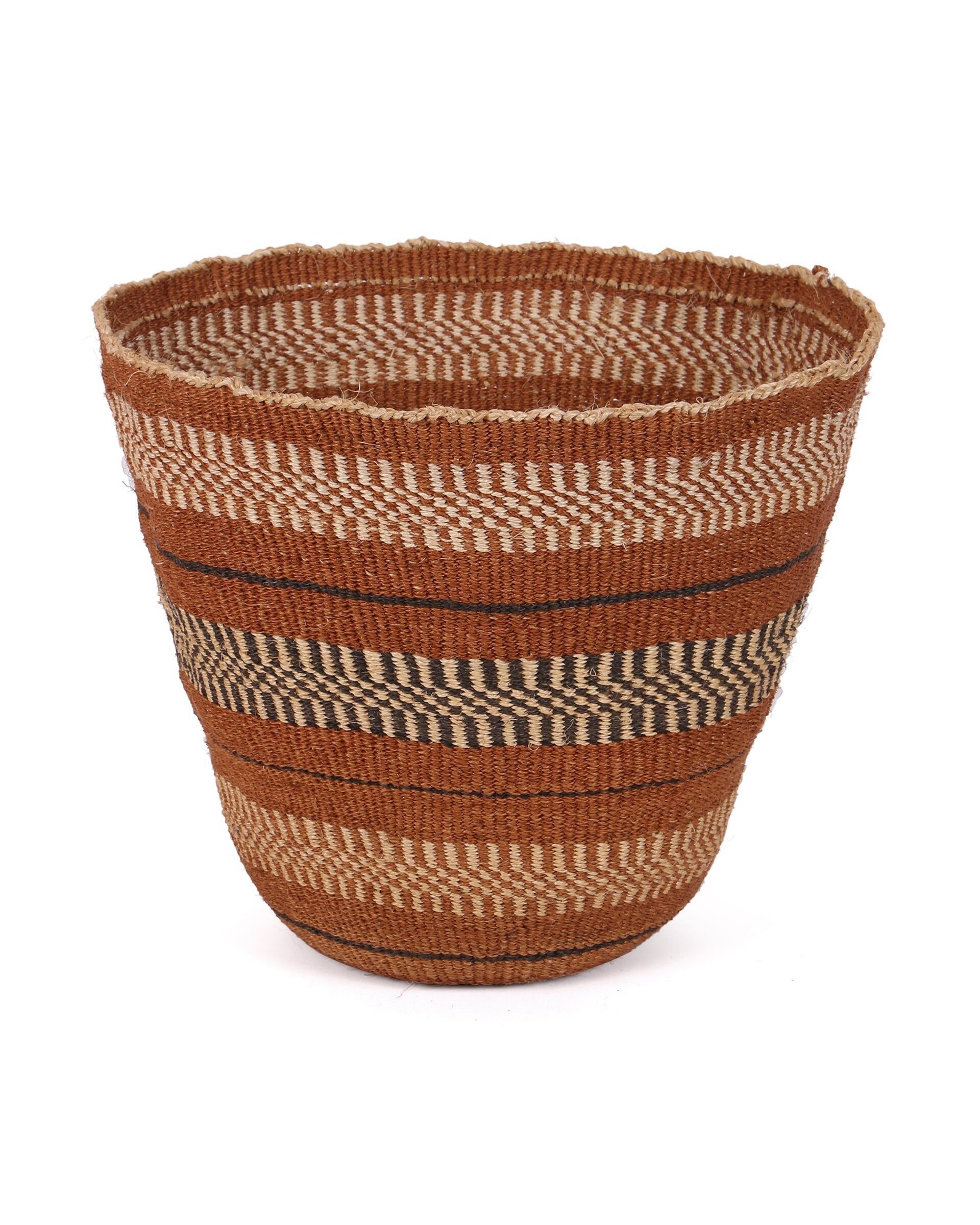ZIMA: Cestino in sisal marrone, bianco e nero