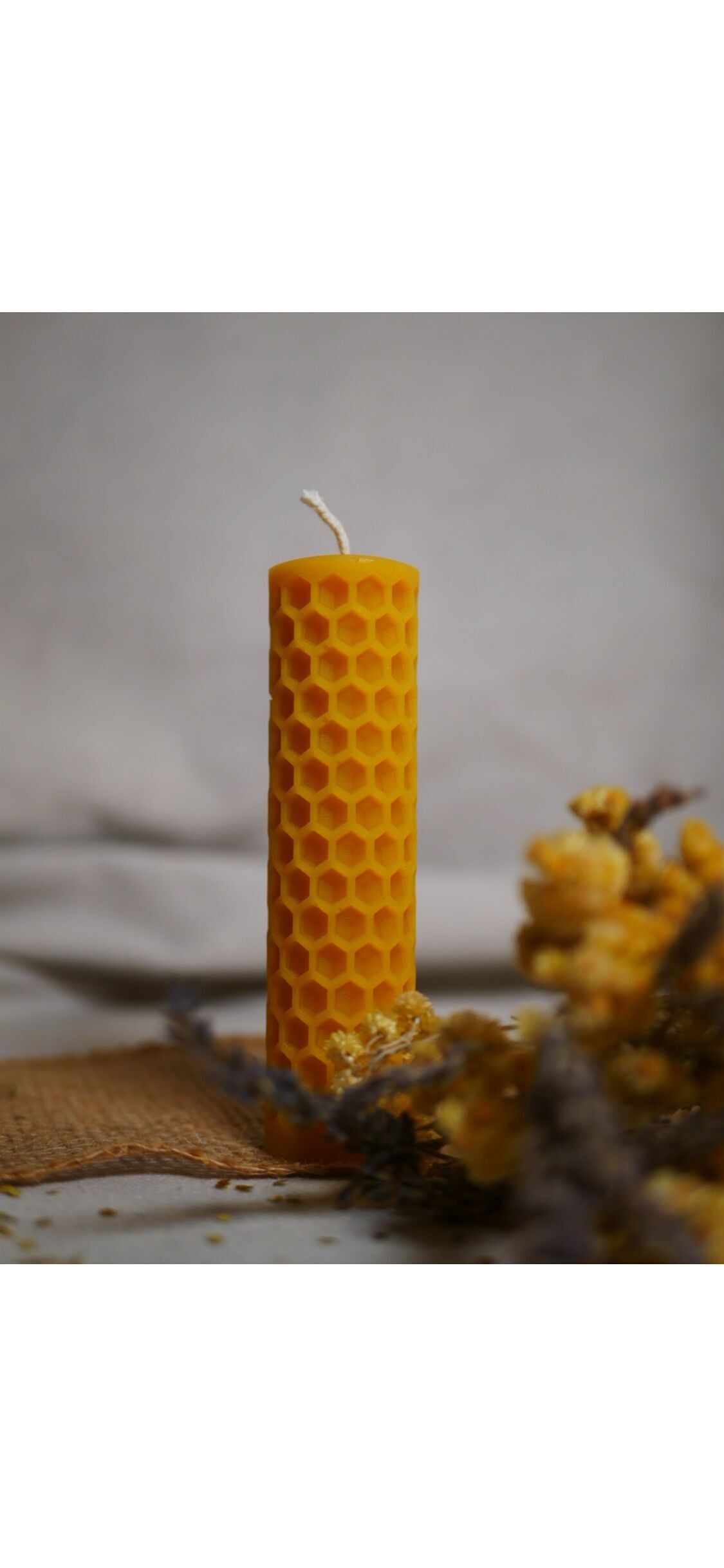 100% Organic Beeswax Handmade Candle - Pillar - 85g