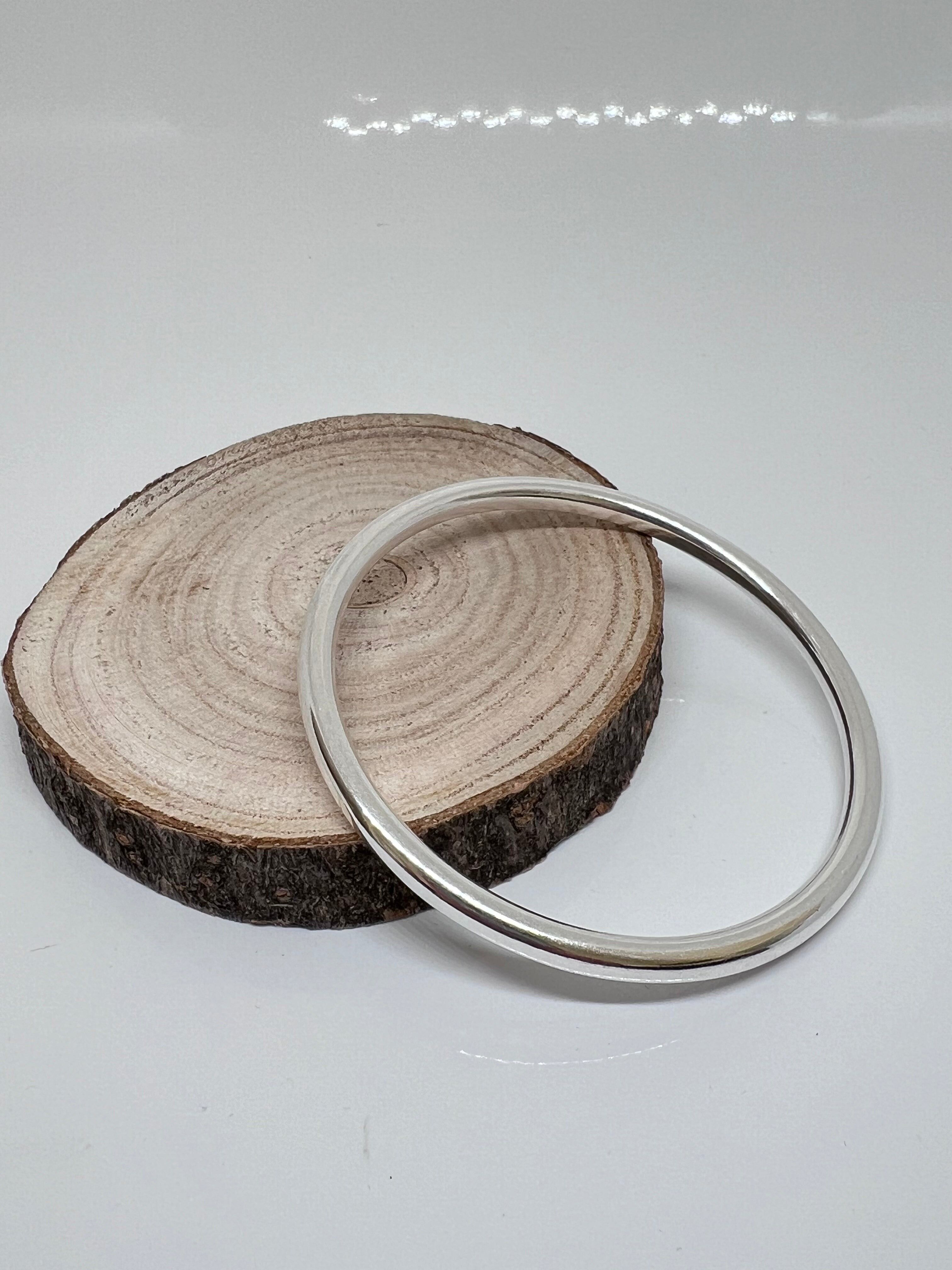 Schlichter Silberarmreif