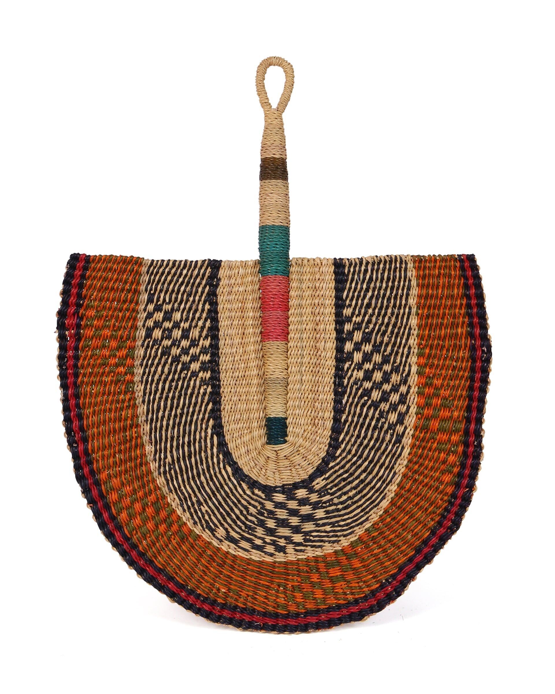 KABOU : Éventail tissé orange, noir et kaki