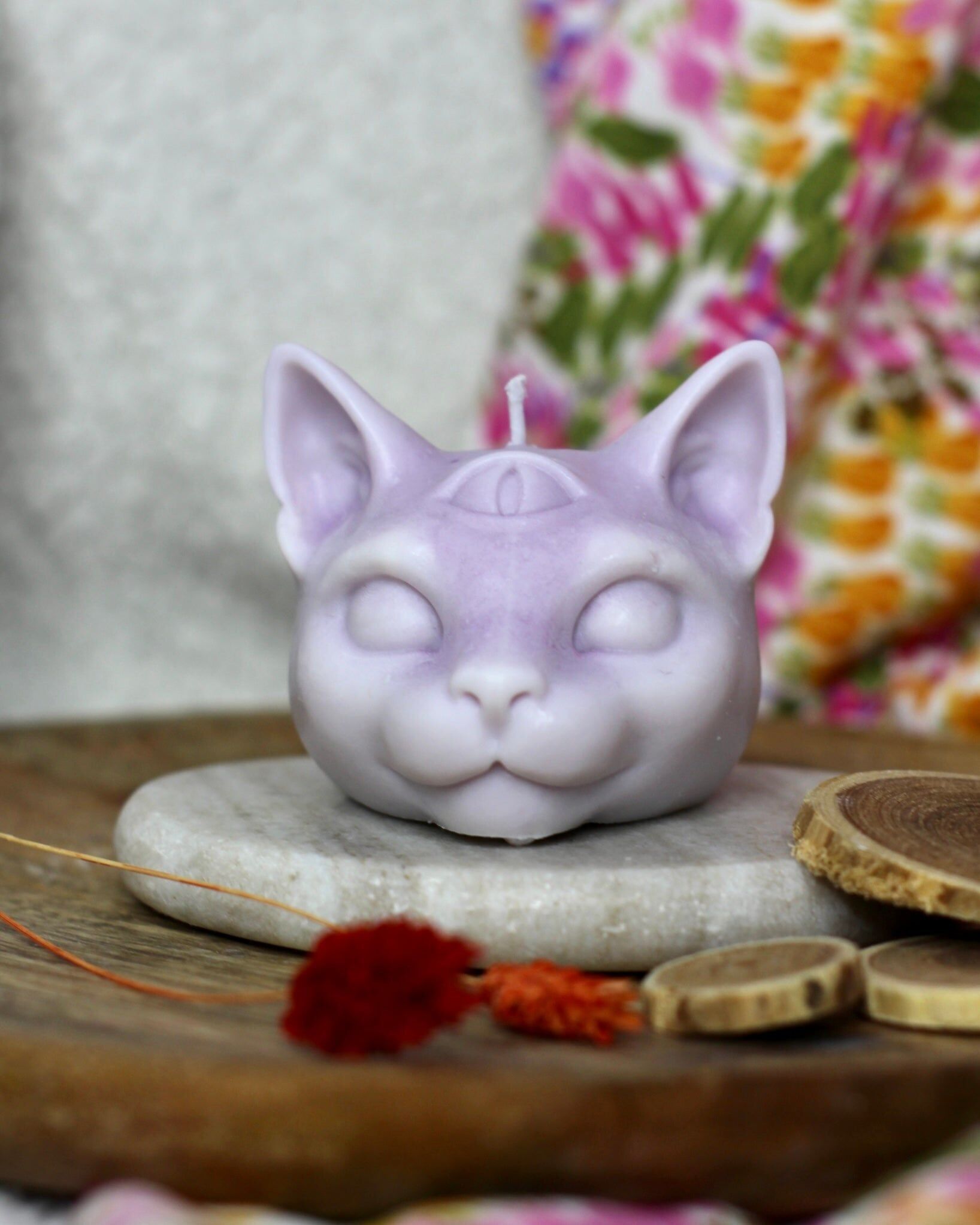 Candela del gatto del terzo occhio