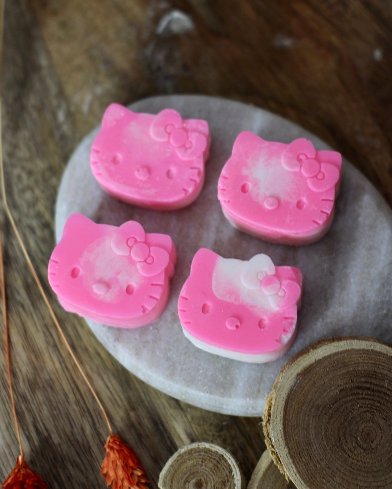 Tie and Dye Melts di Kitty