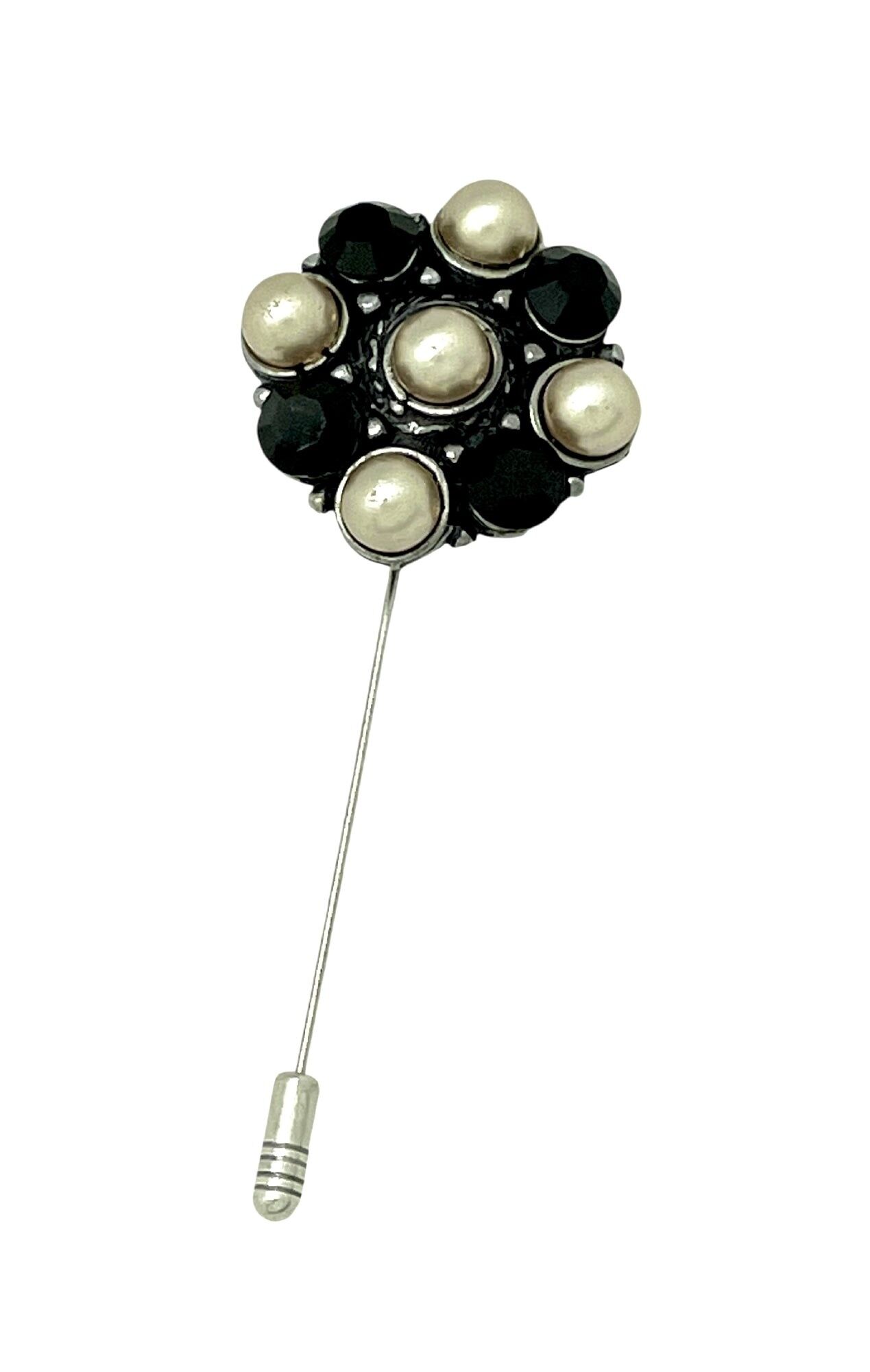 Brooch - Round Pin with Pearls and Black Crystals silver 10µ