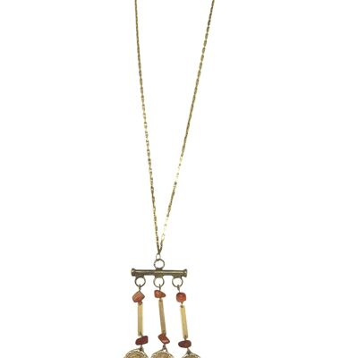 Collar largo Carina de charms vintage en latón chapado dorado