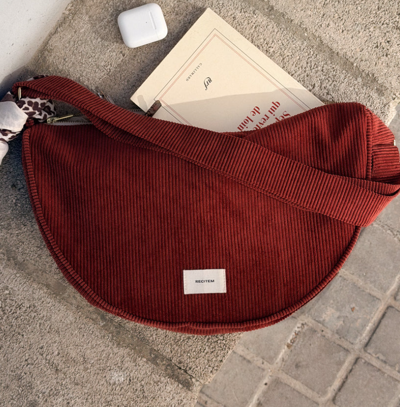 Gisela Maxi-Halbmondtasche