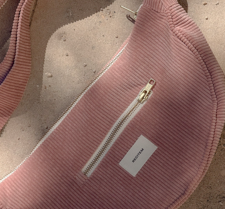 Nina schlichte Halbmondtasche