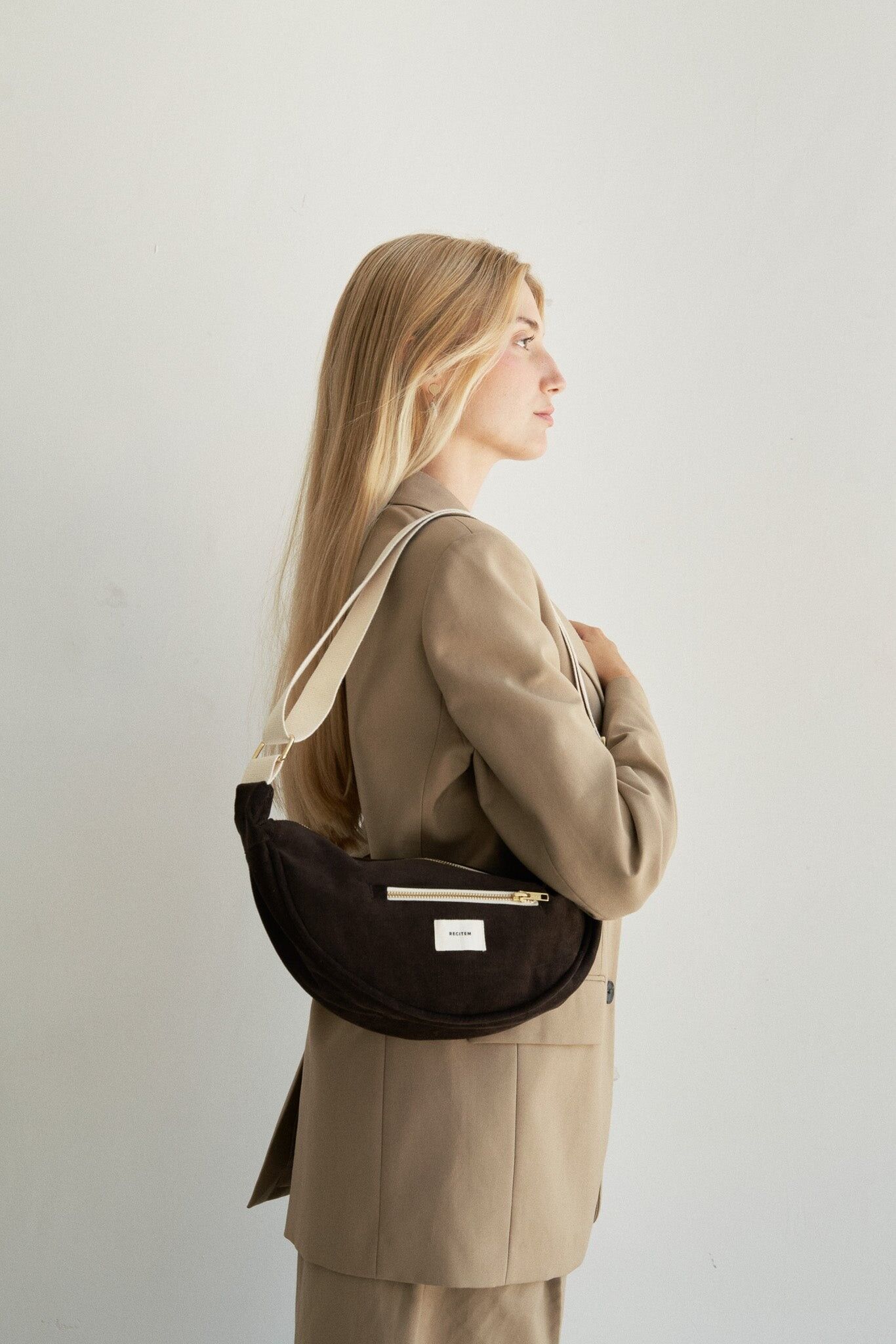 Borsa mezzaluna Gabriel