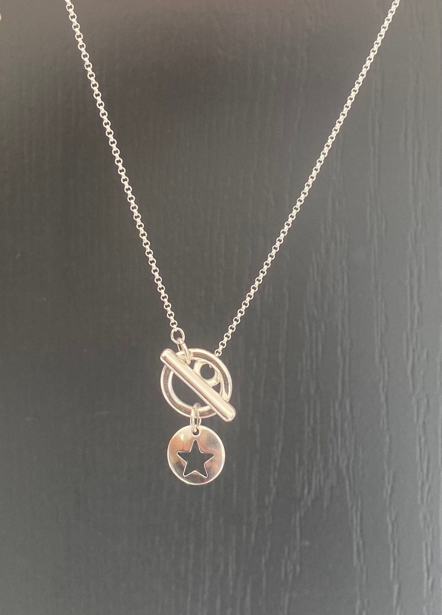 collana a catena con ginocchiera