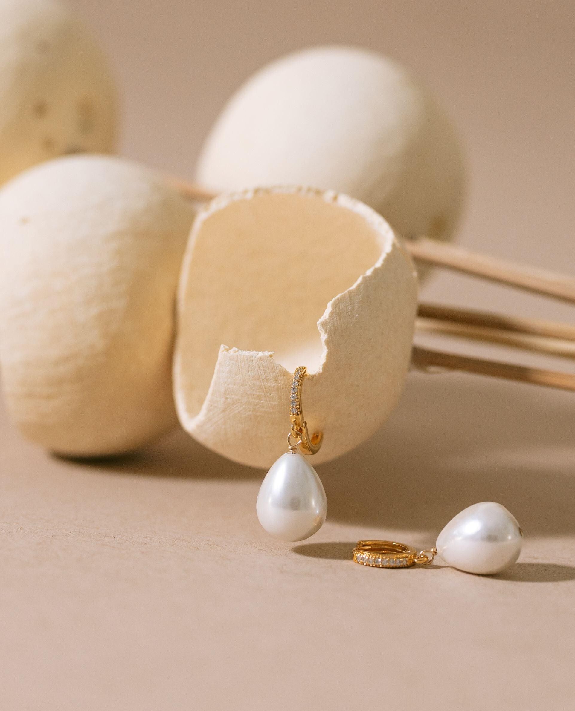 Emma pink or white mother-of-pearl hoop earrings