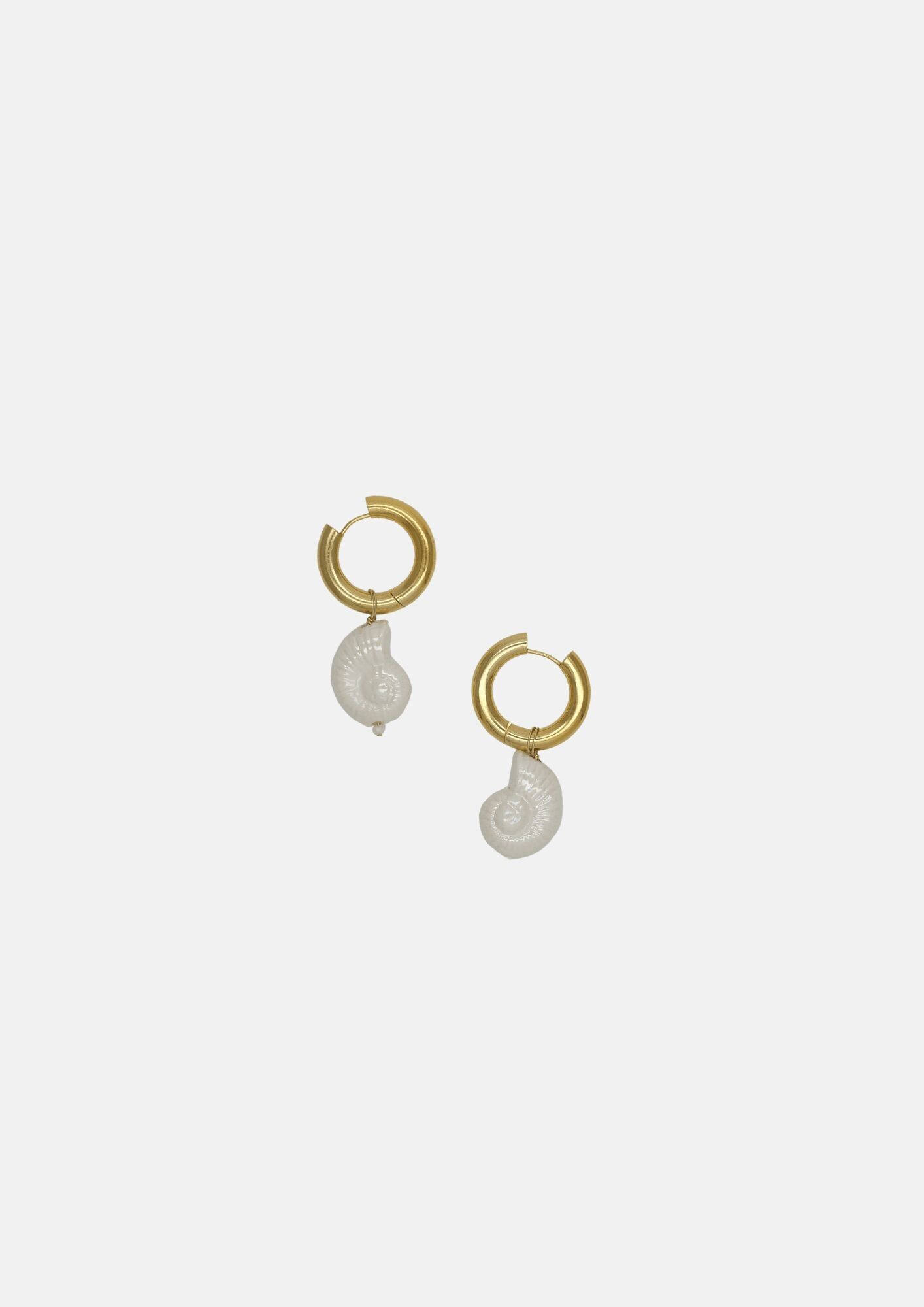 Maddie shell hoop earrings
