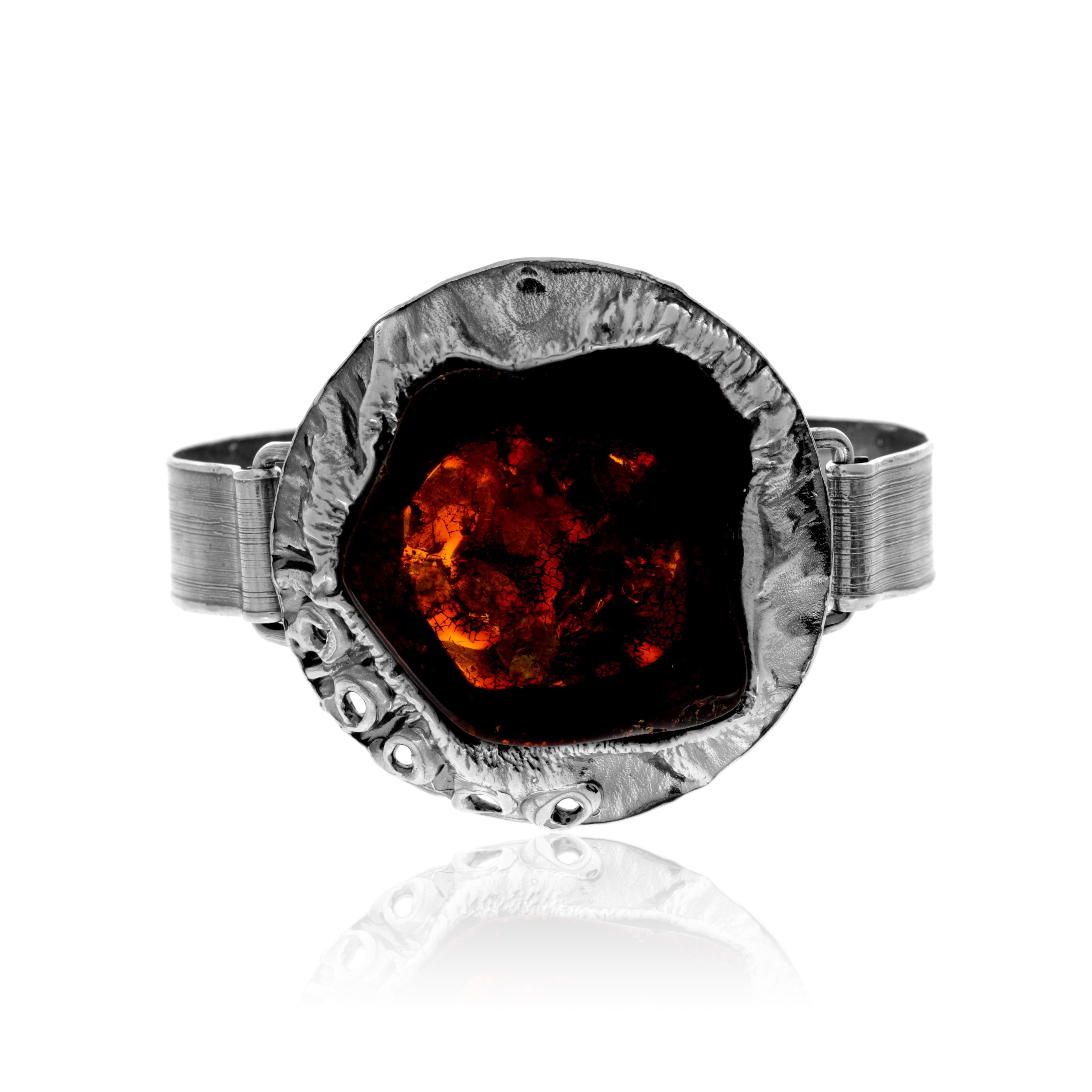 Exklusiver Armreif aus 925er Sterlingsilber und echtem baltischen Bernstein in Cognac – BL0210